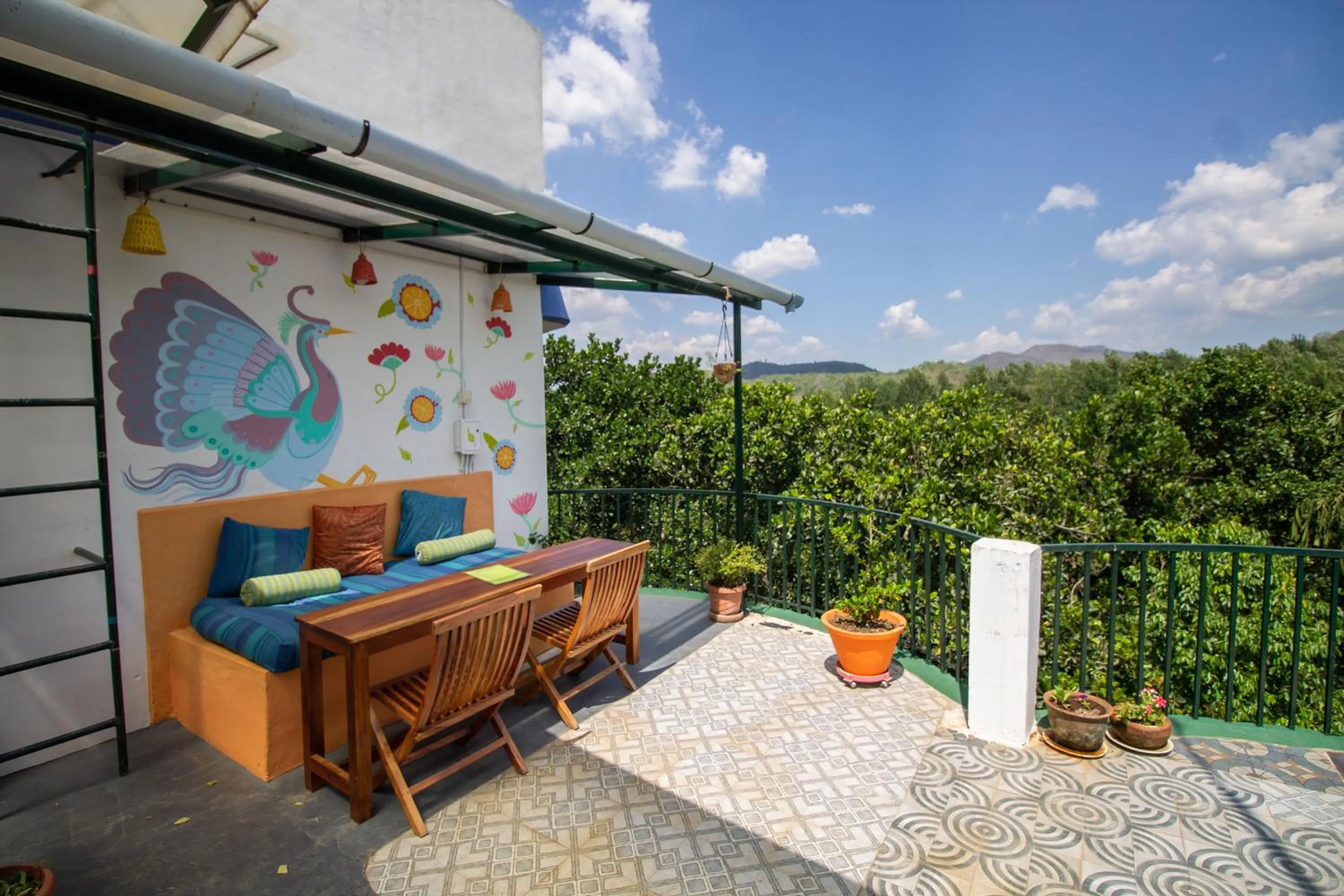 Communal lounge/ TV room in Chrissie's Hotel