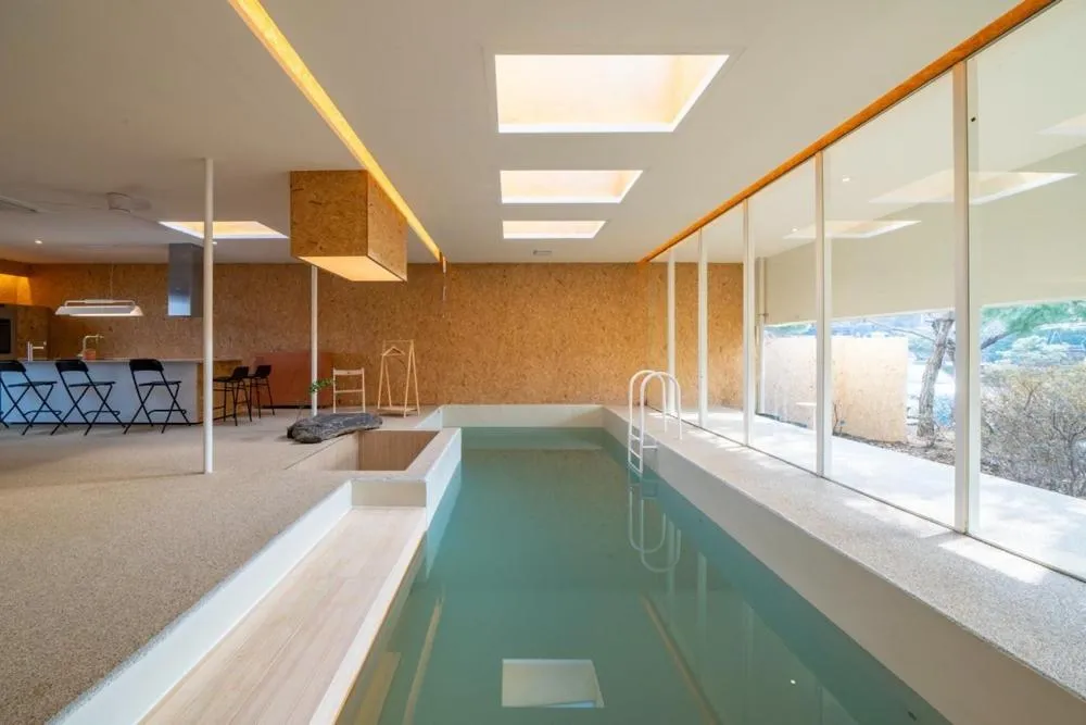 Daebudo Space Pool Villa