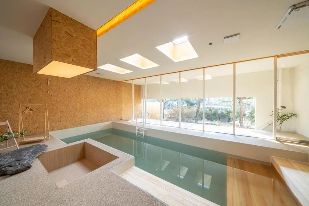 Daebudo Space Pool Villa