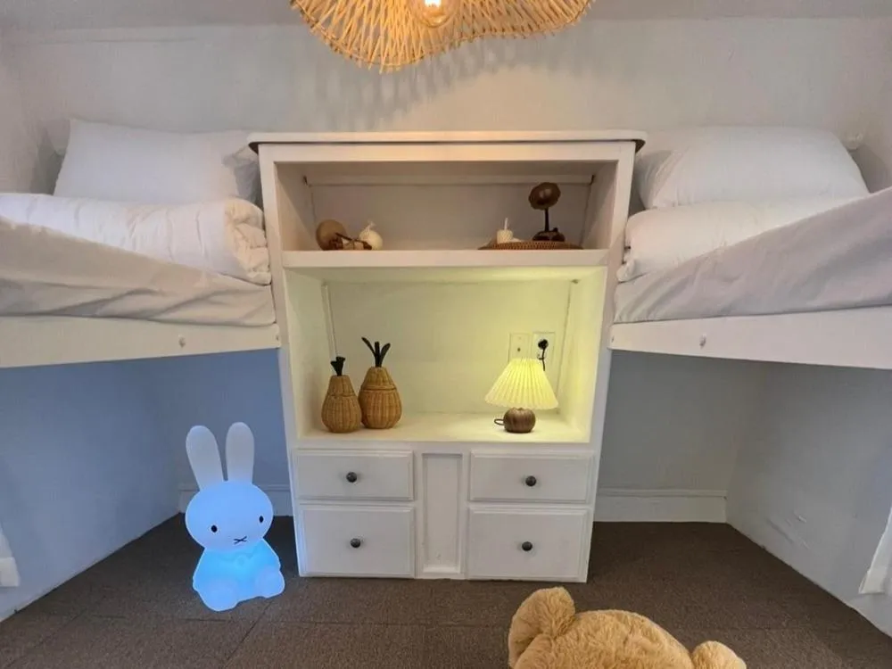 Bed in Sokcho New York Caravan