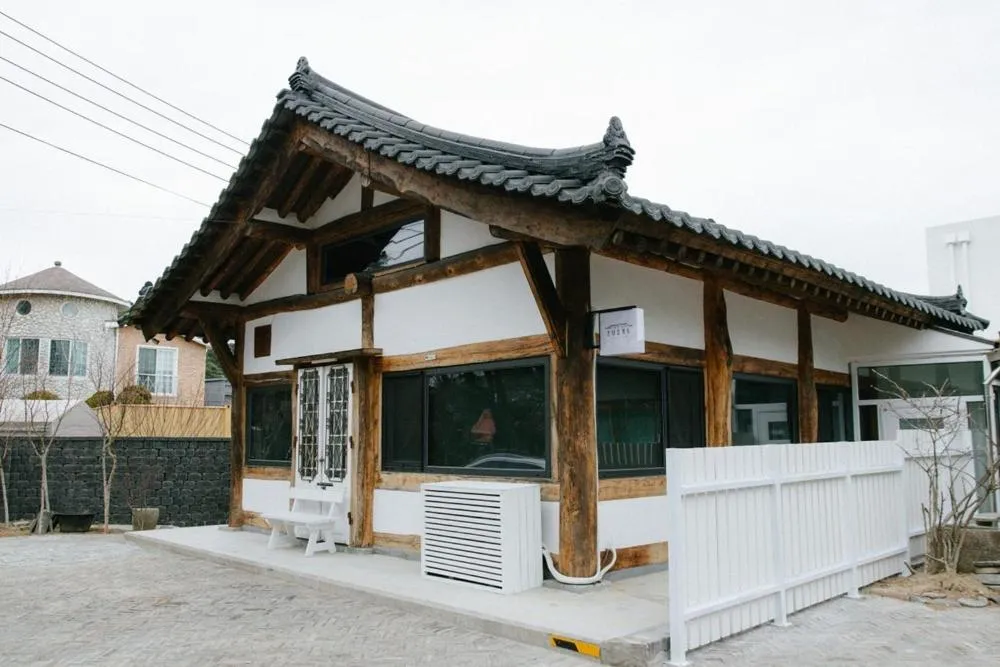 Gangneung Chodang Yogi-suk