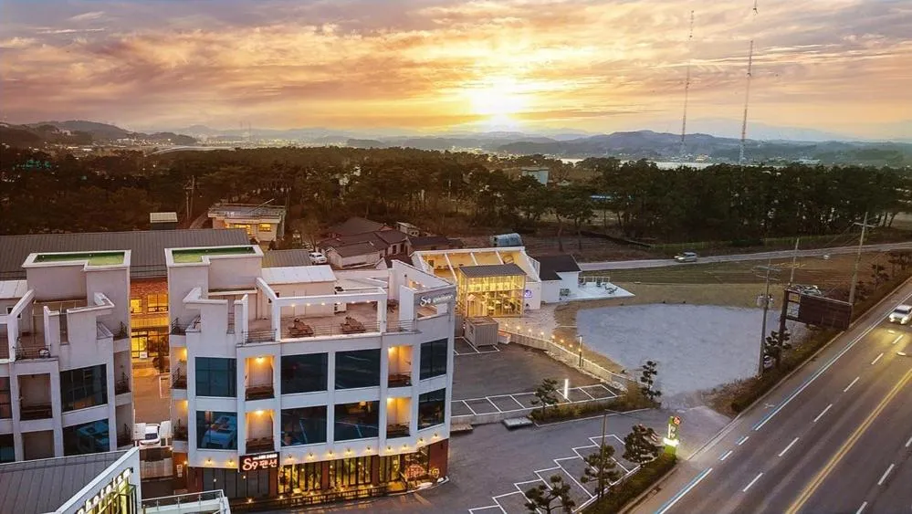 Gangneung Gyeongpodae S9 Beach Familyspa