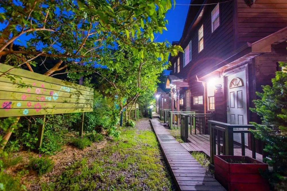 Pyeongchang Zermatt Pension Family, Couple