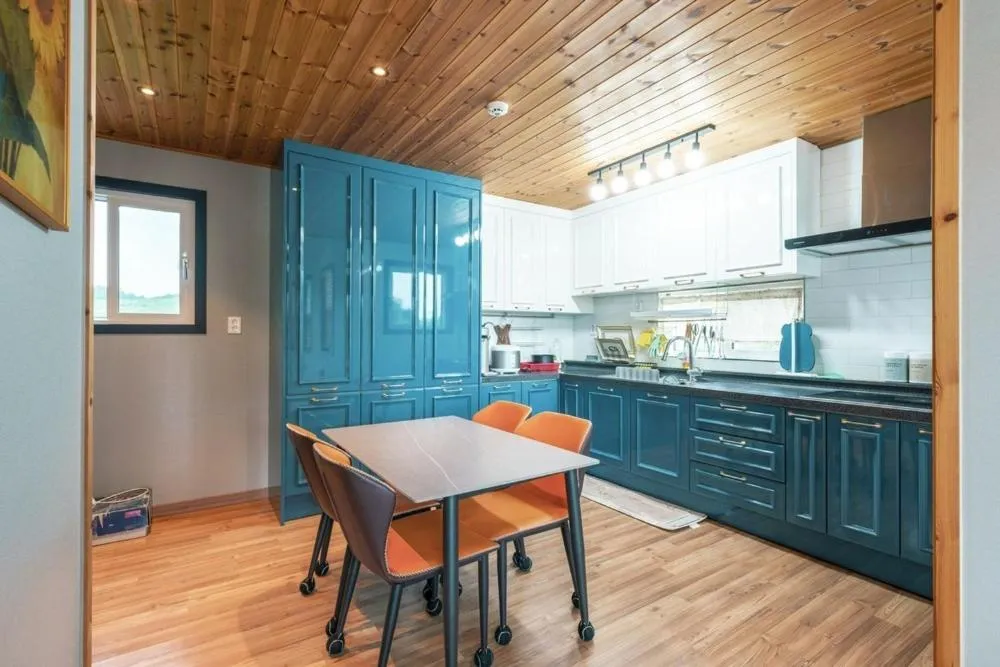 Gangneung Spring Private House