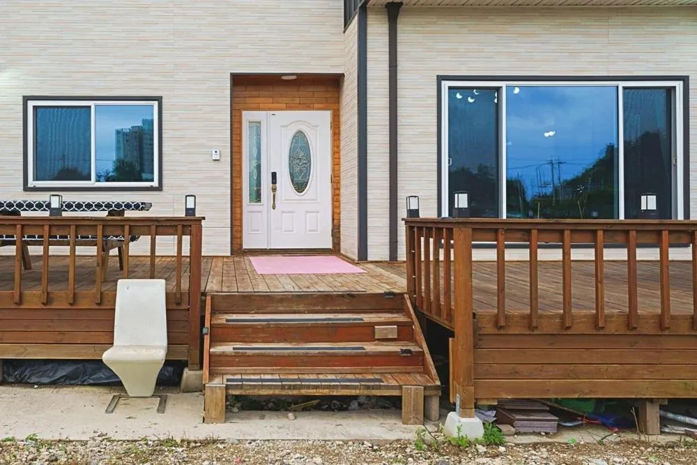 Gangneung Spring Private House