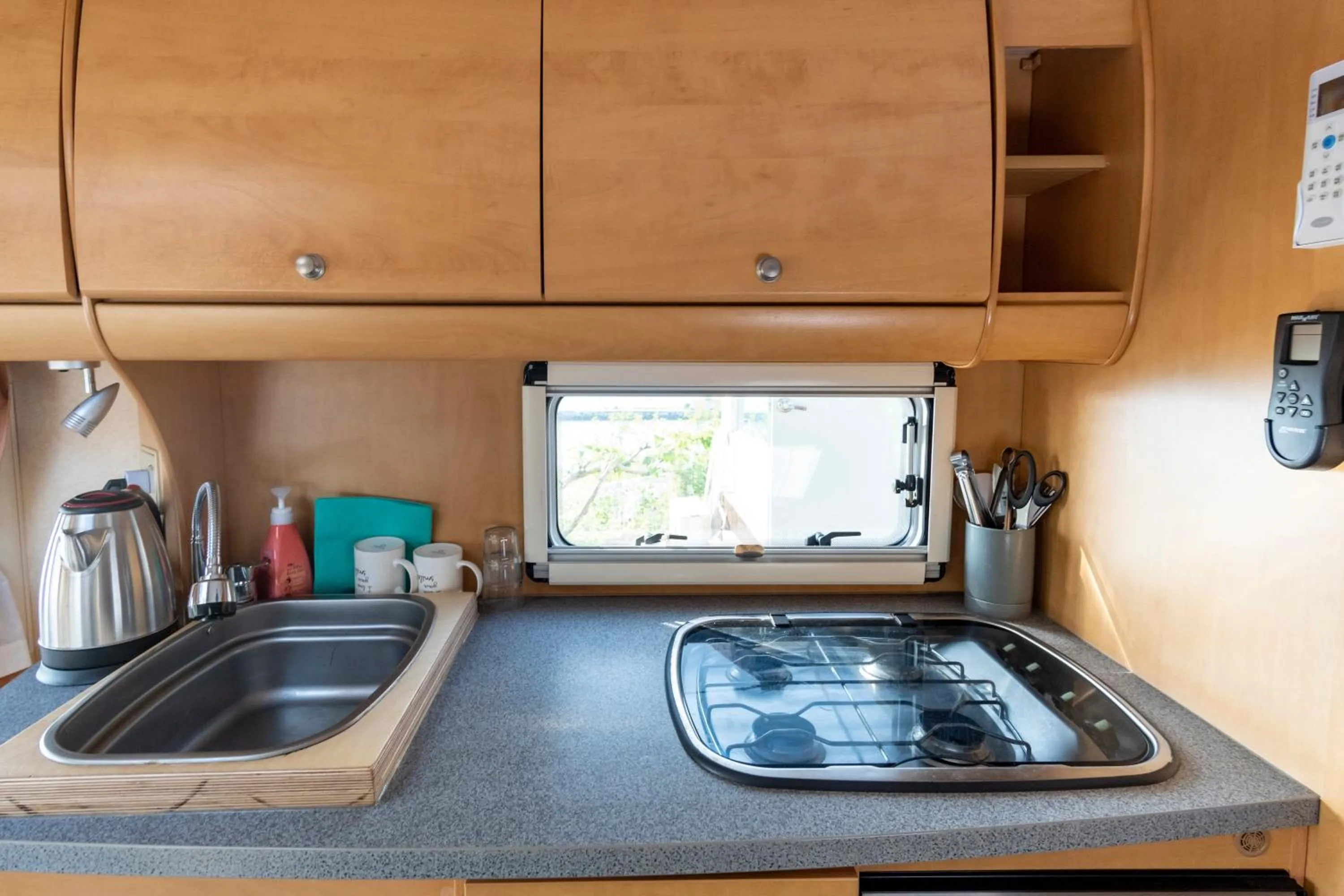 Yeosu Gyeongdo Pension