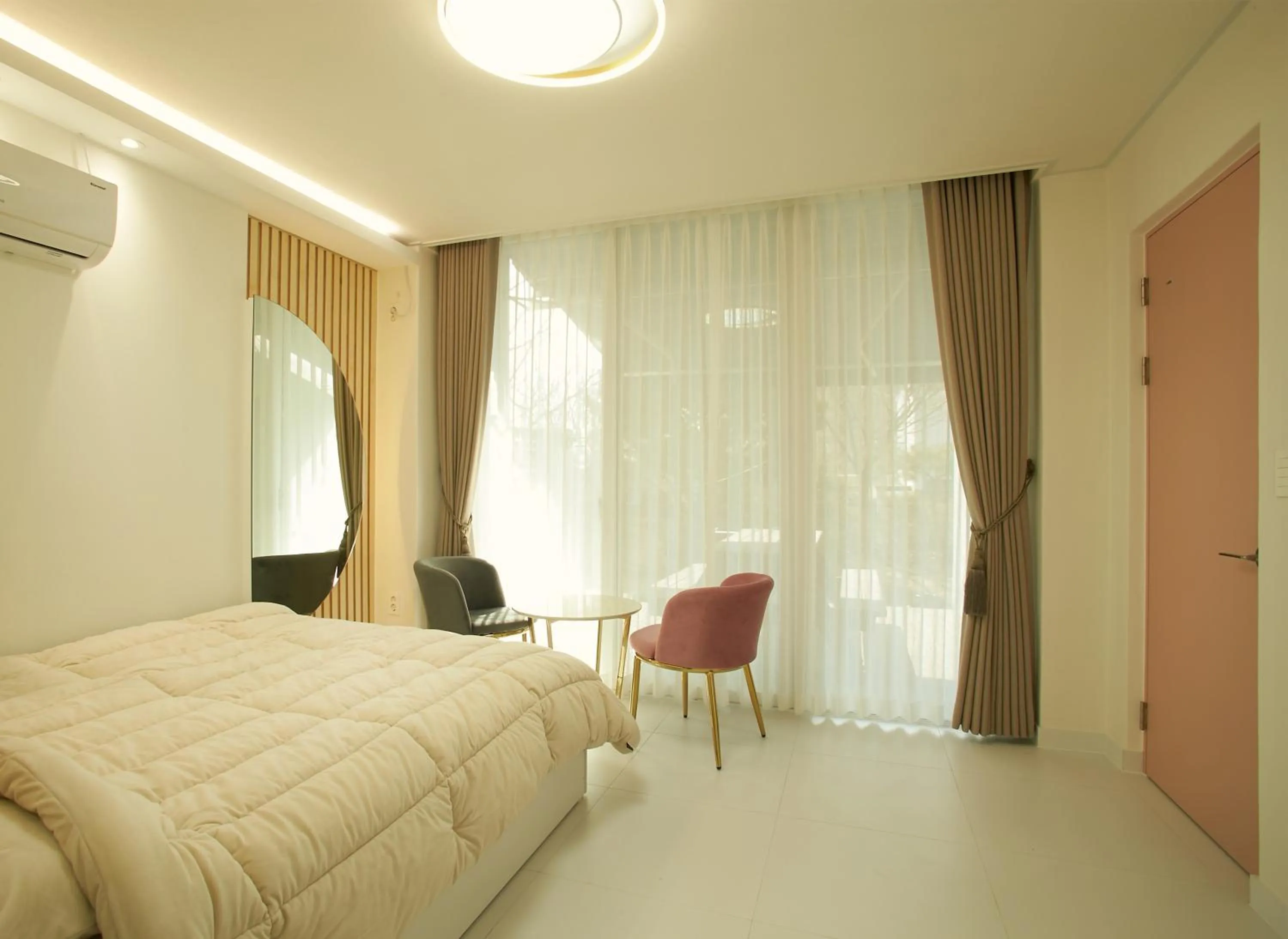 Bed in Whity pension