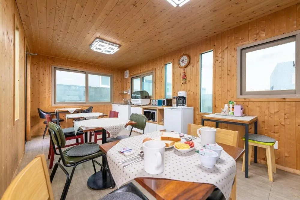 Gyeongju Guesthouse Picnic