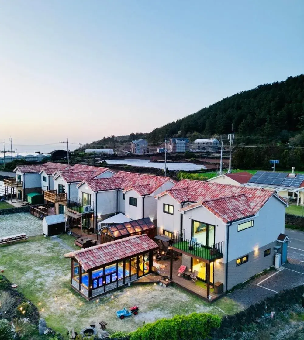 Jeju Private Poolvilla Gwakjidaon Stay Jeju Private Poolvilla Gwakjidaon Stay