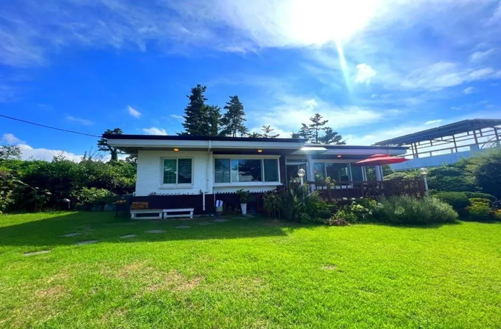 Jeju Haebyeol Private Pension Pet friendly