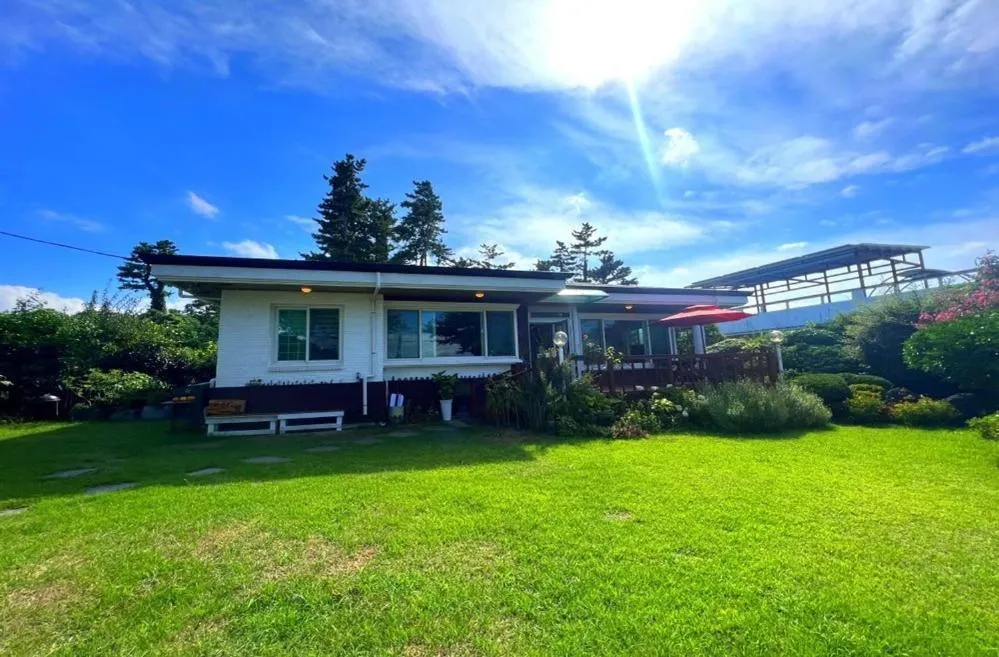 Jeju Haebyeol Private Pension Pet friendly