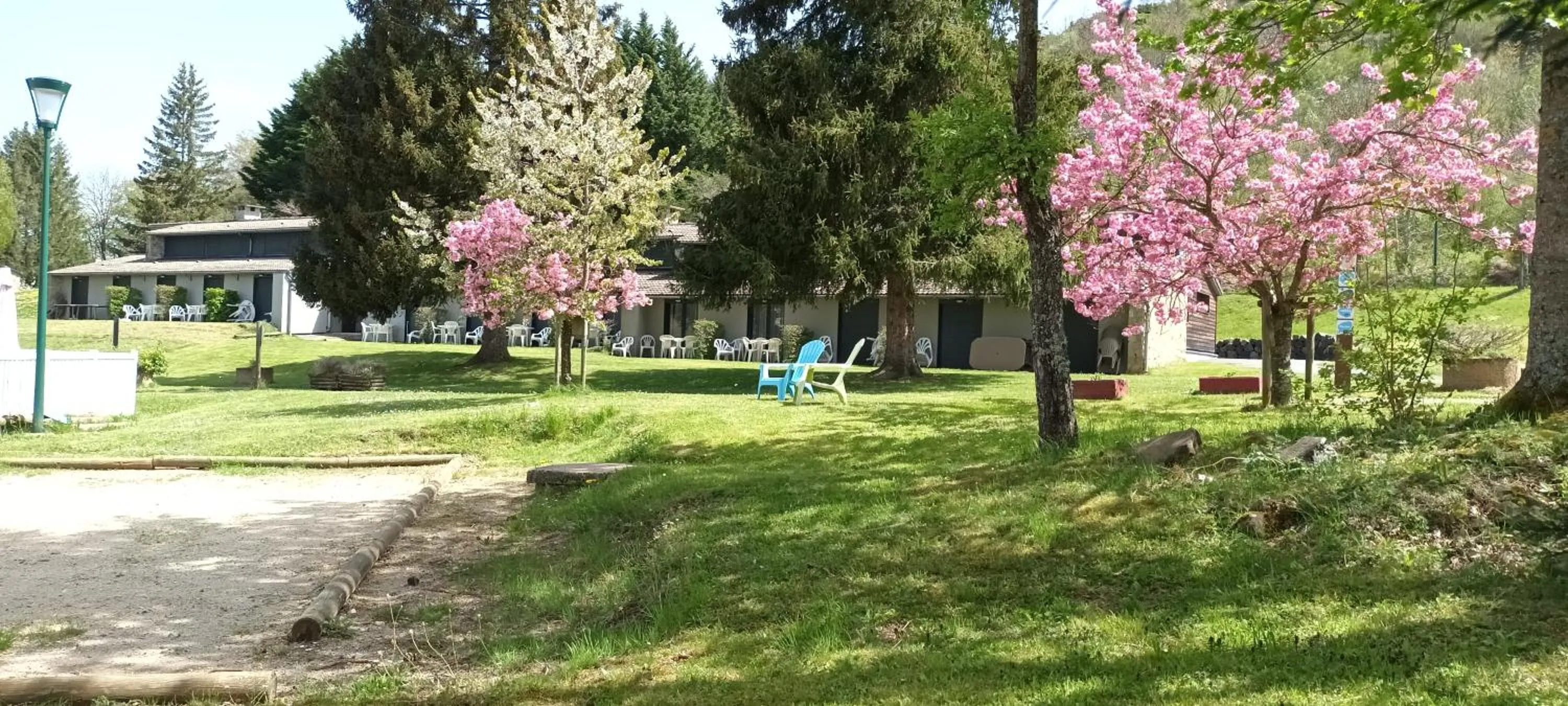 Garden view in VVF Haute Loire Saint-Julien-Chapteuil
