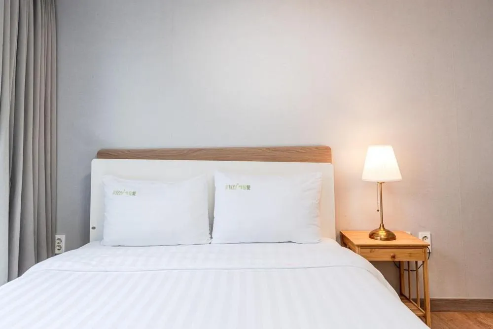 Bed in Jeju Aewolae Hyuyang Pension