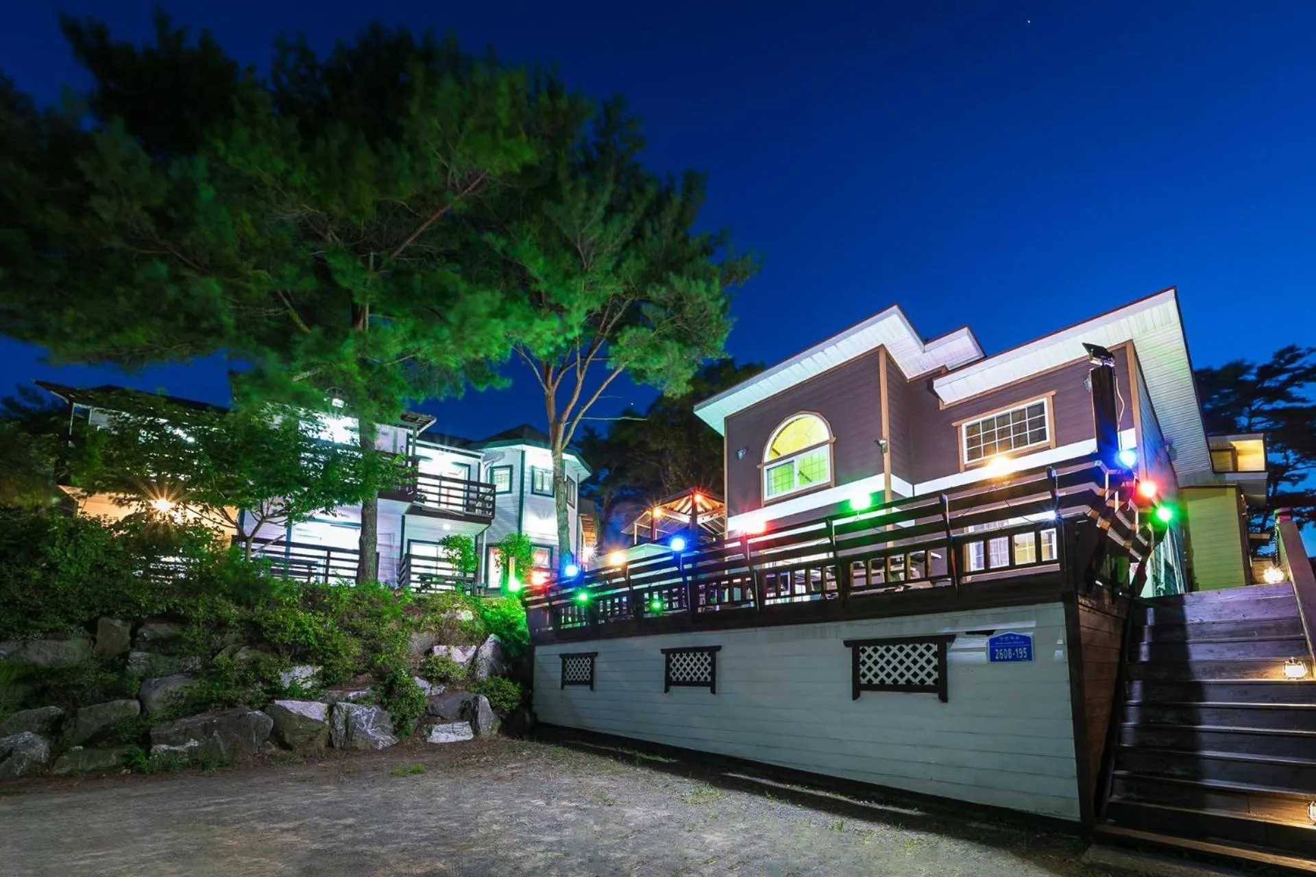 Taean Anmyeondo Geuttaegeu Pension