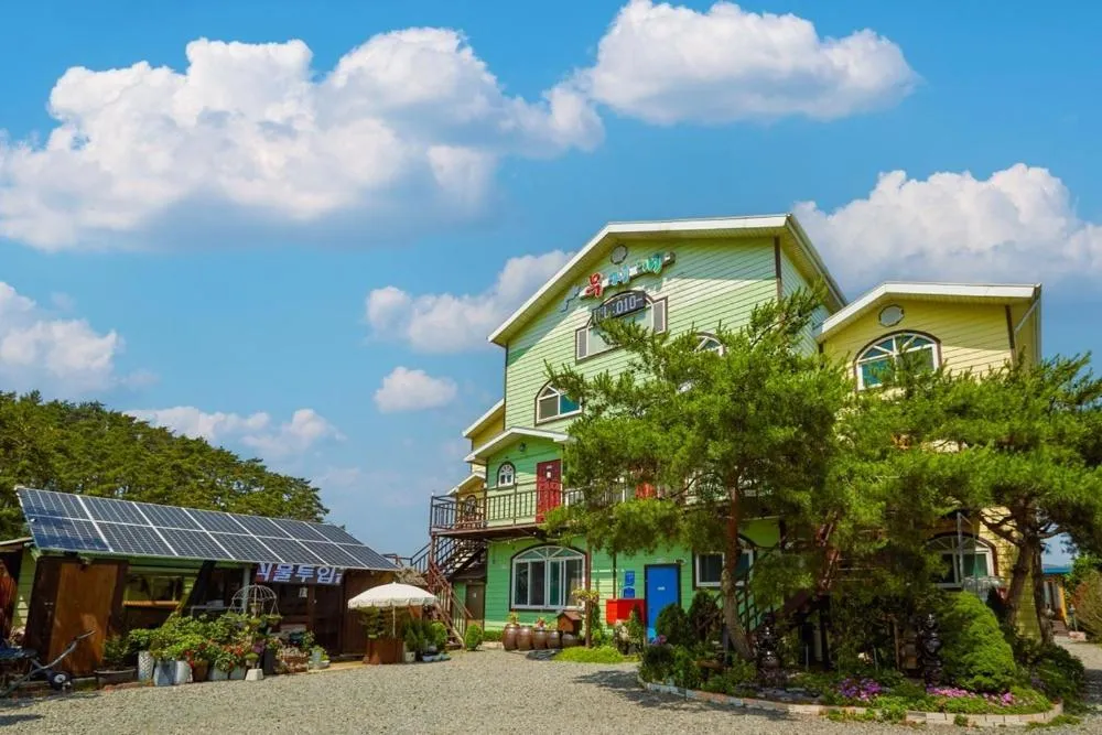 Taean Rainbow Pension