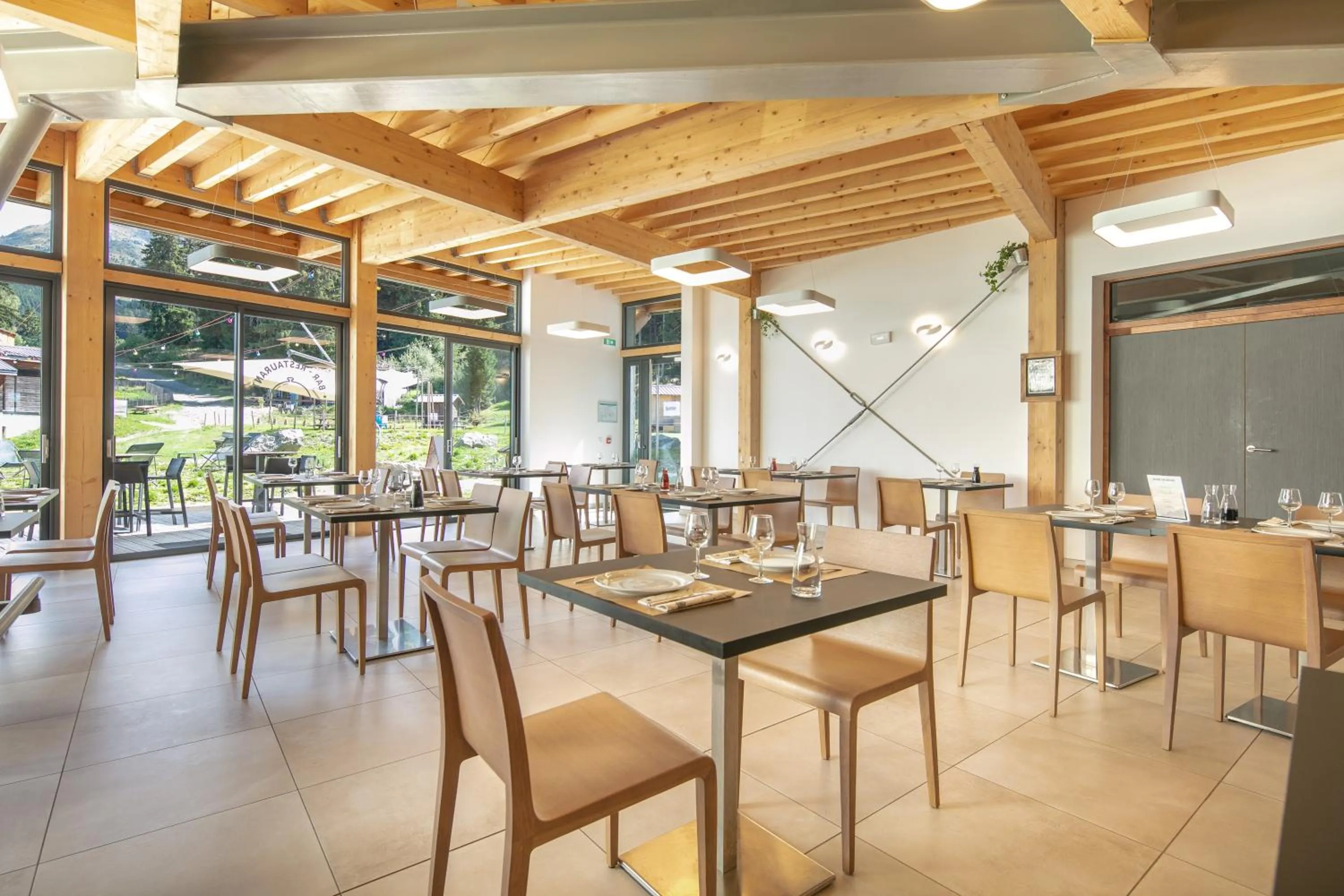 Restaurant/places to eat in VVF Les 7 Laux Massif de Belledonne