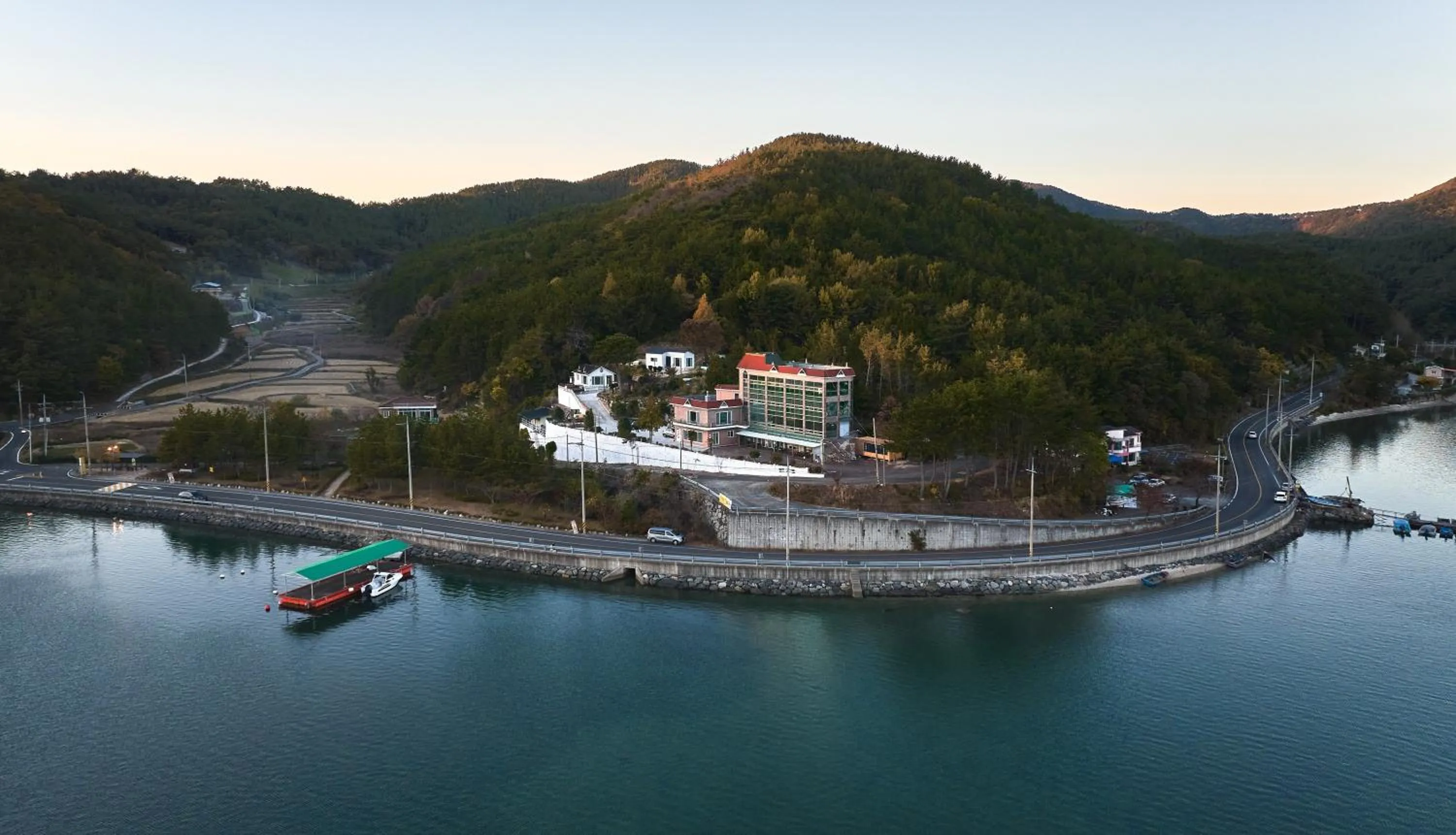 Changwon hatnimMoon Pension