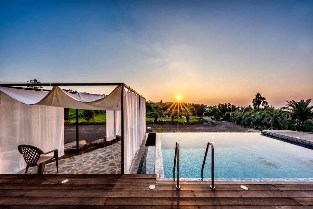 Jeju Mia Private Pool Villa large outdoor warm pool