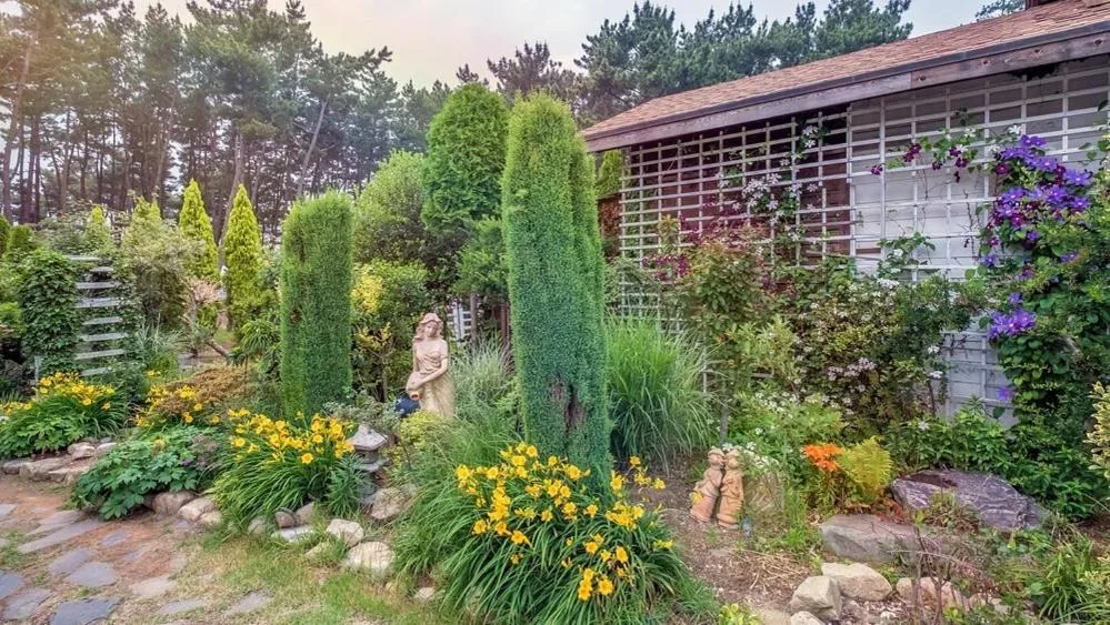 Irang Kids Pool Villa