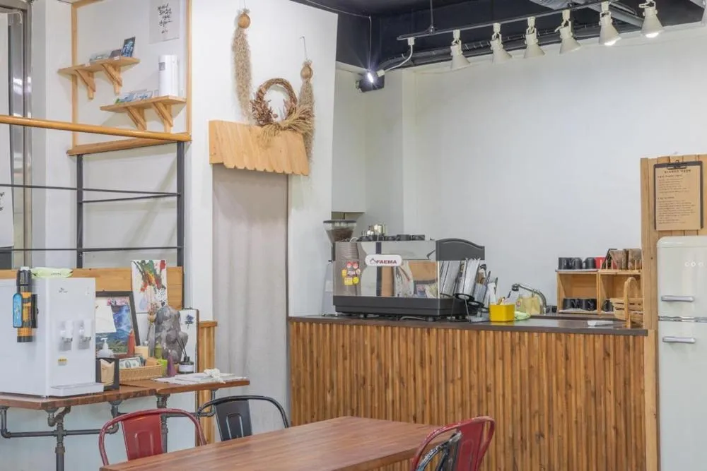 Geoje Yolo Guesthouse