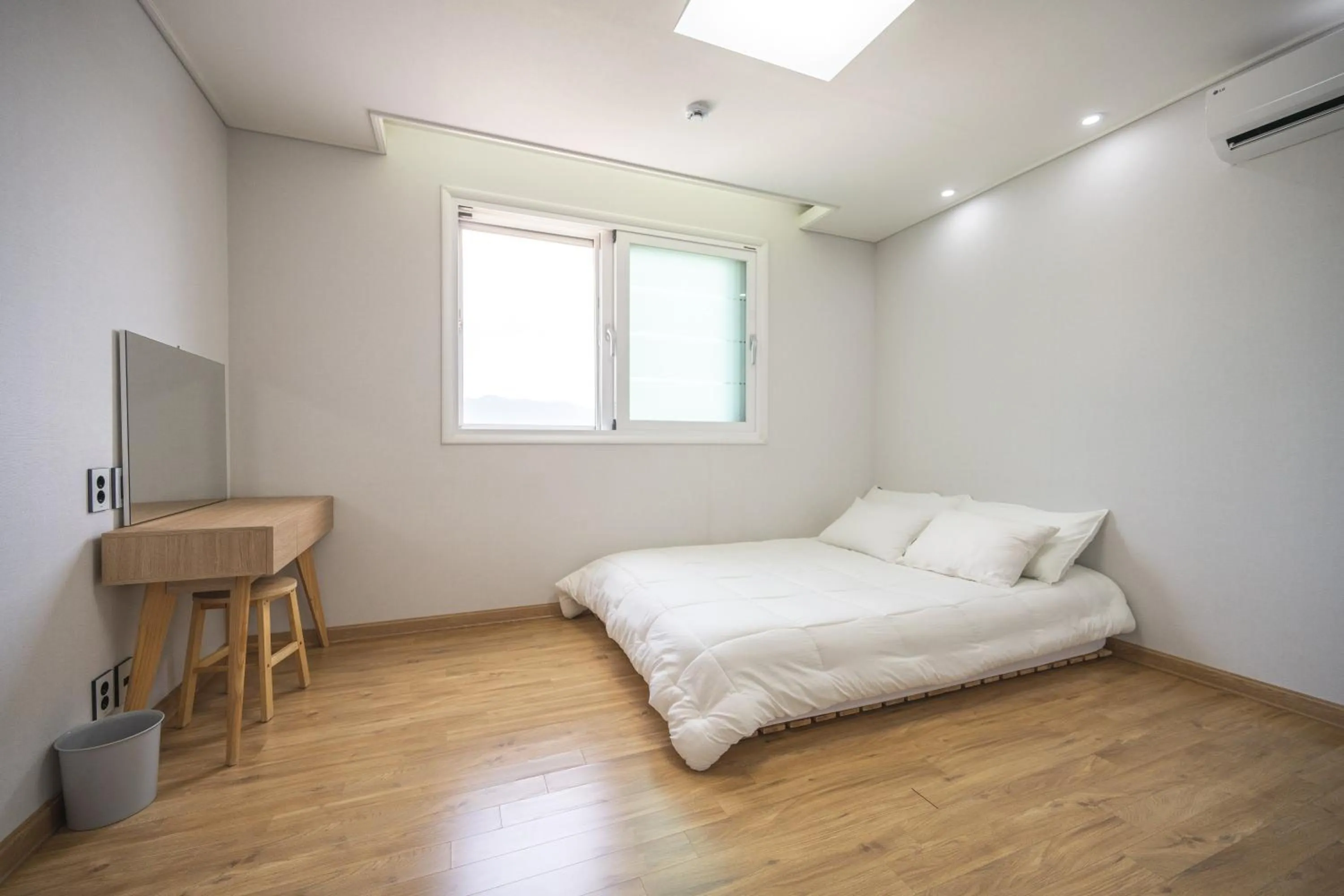 Bed in Kyoengju JNG Poolvilla