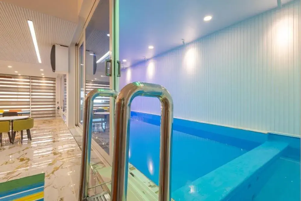 Namhae Boolgeun Noeul Pool Villa Namhae Boolgeun Noeul Pool Villa