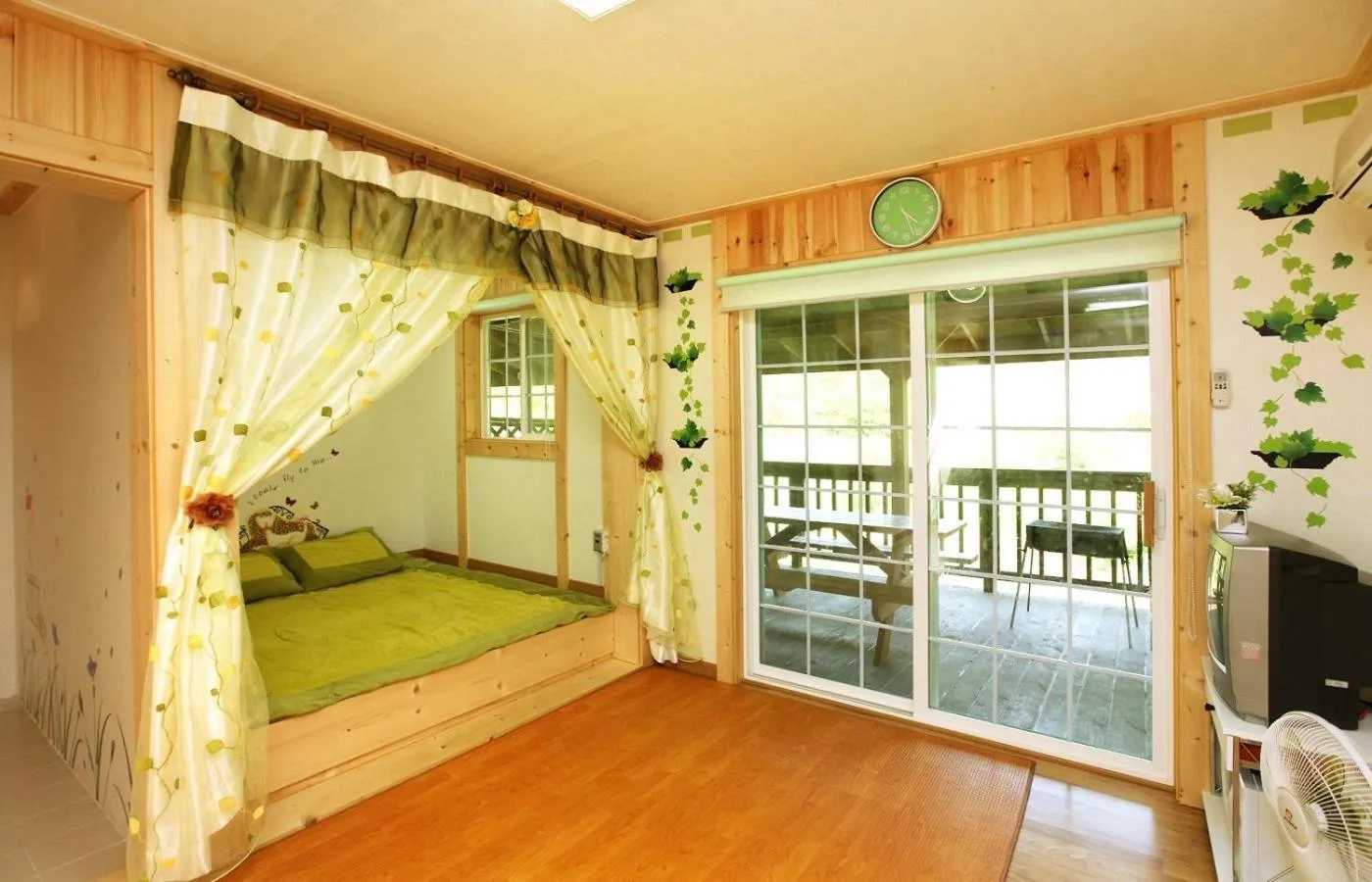 Bed in Cheongju Okhwadaestory Pension