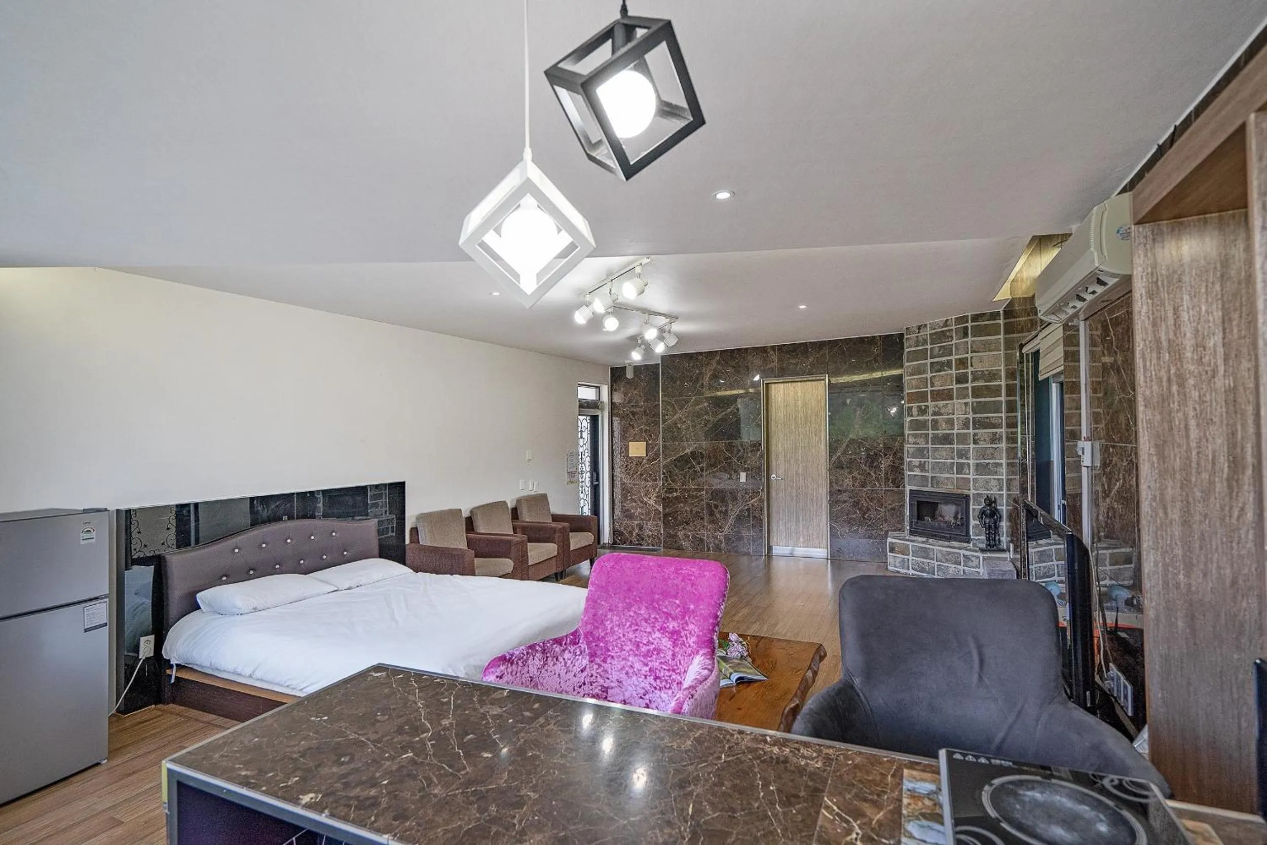 Kyeongju JS Pet Poolvilla