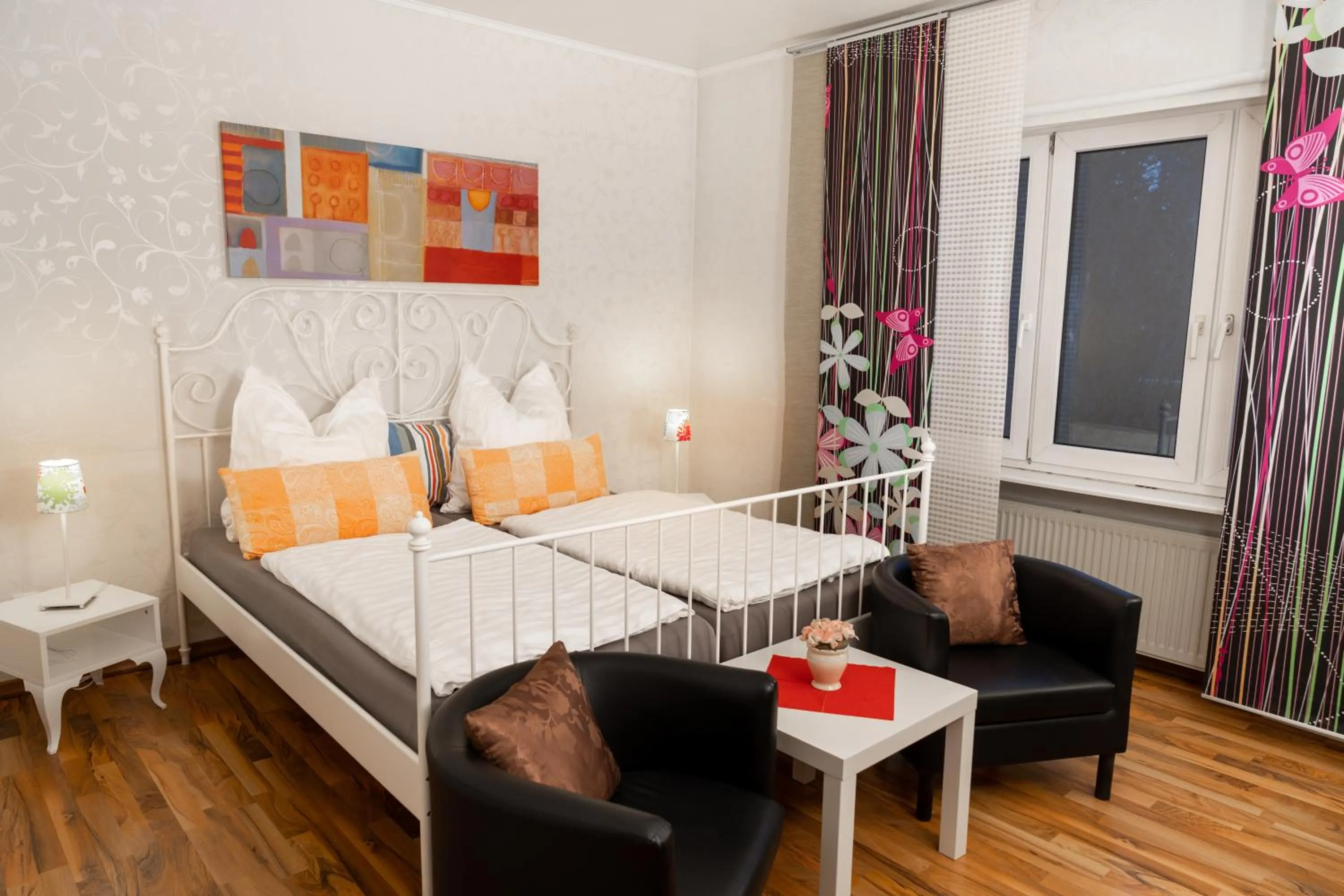 Double Room with Private Bathroom in Hotel Villa Wandsbek