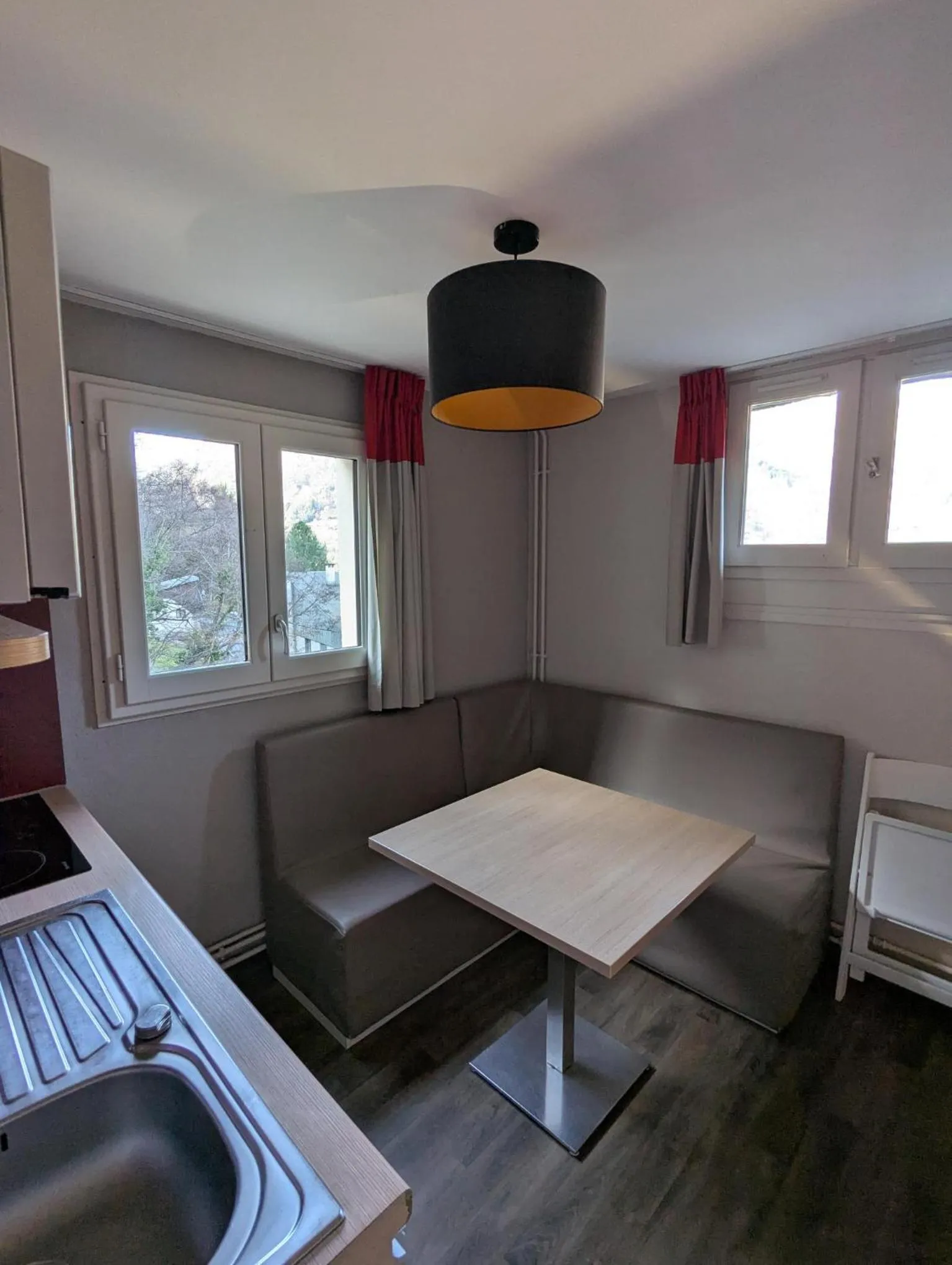 Dining area, Bed in VVF Saint-Lary-Soulan Hautes-Pyrénées