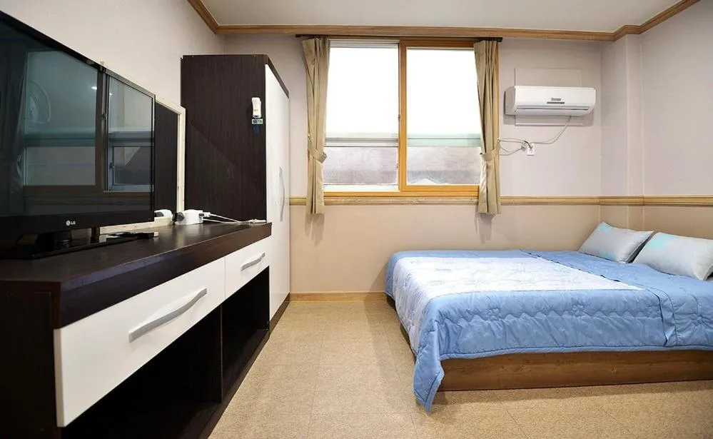 Bed in Daecheon Resortel