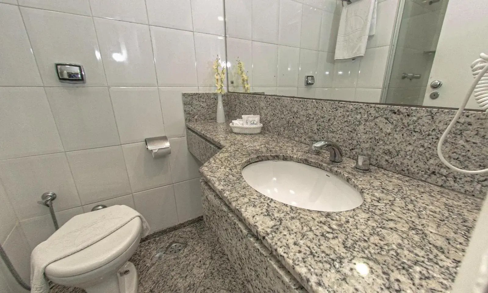 Standard Double Room in Portobello Ondina Praia Standard Double Room in Portobello Ondina Praia