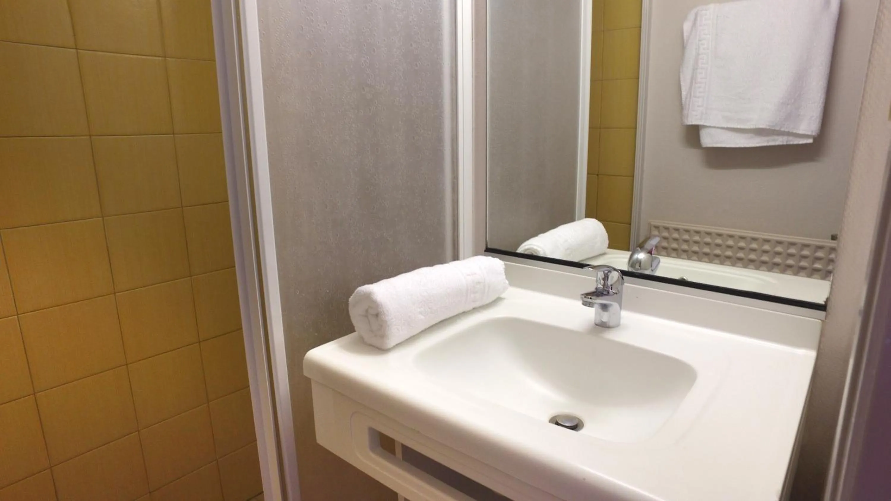 Bathroom in VVF Les Ecrins Champsaur