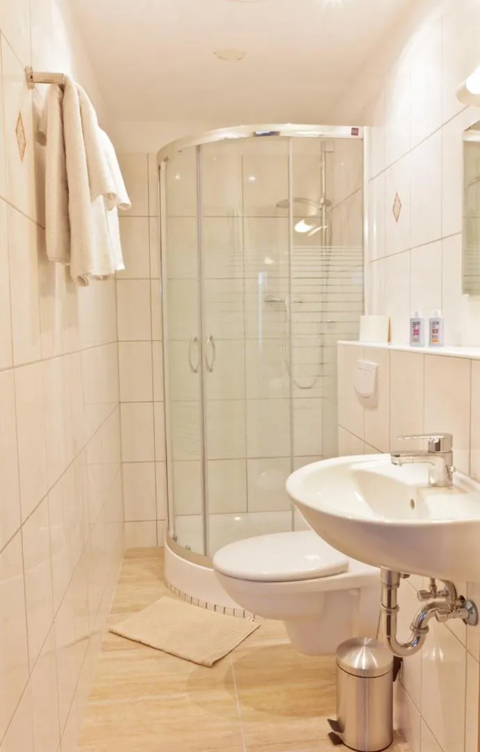 Bathroom in Hotel Ganita Weil am Rhein