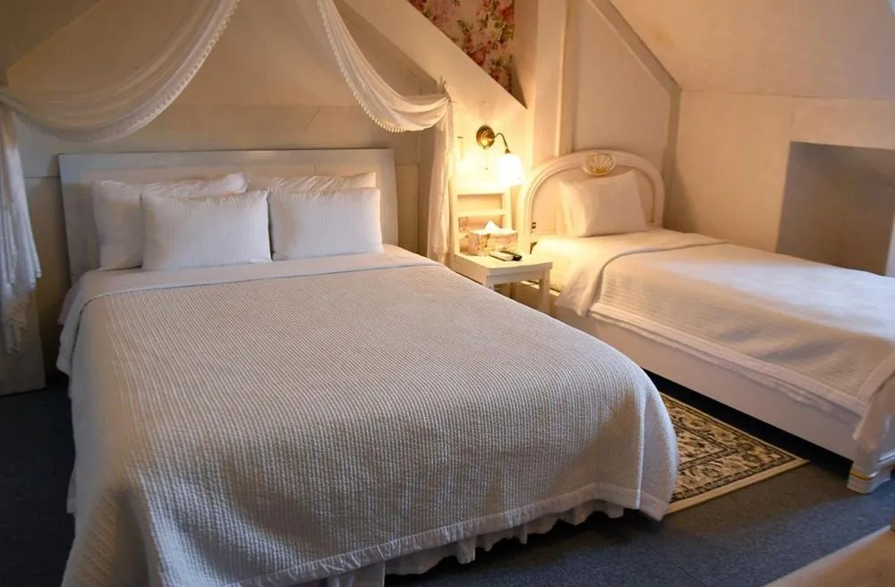 Bed in Yangyang Darosan Pension