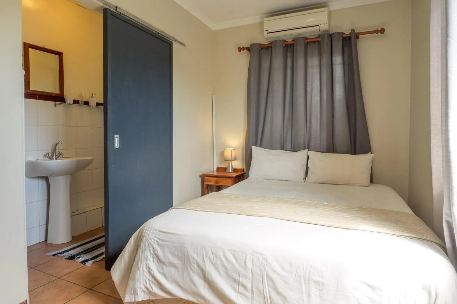 Bed in Carrington Guest House