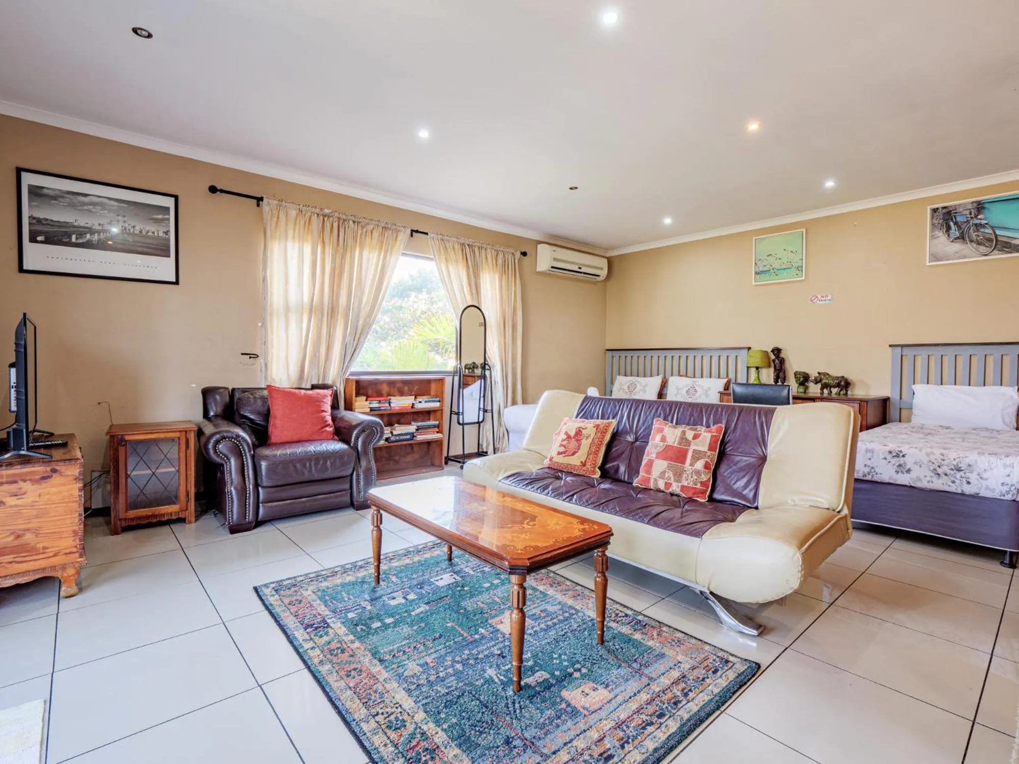 Dining area in Carrington Guest House