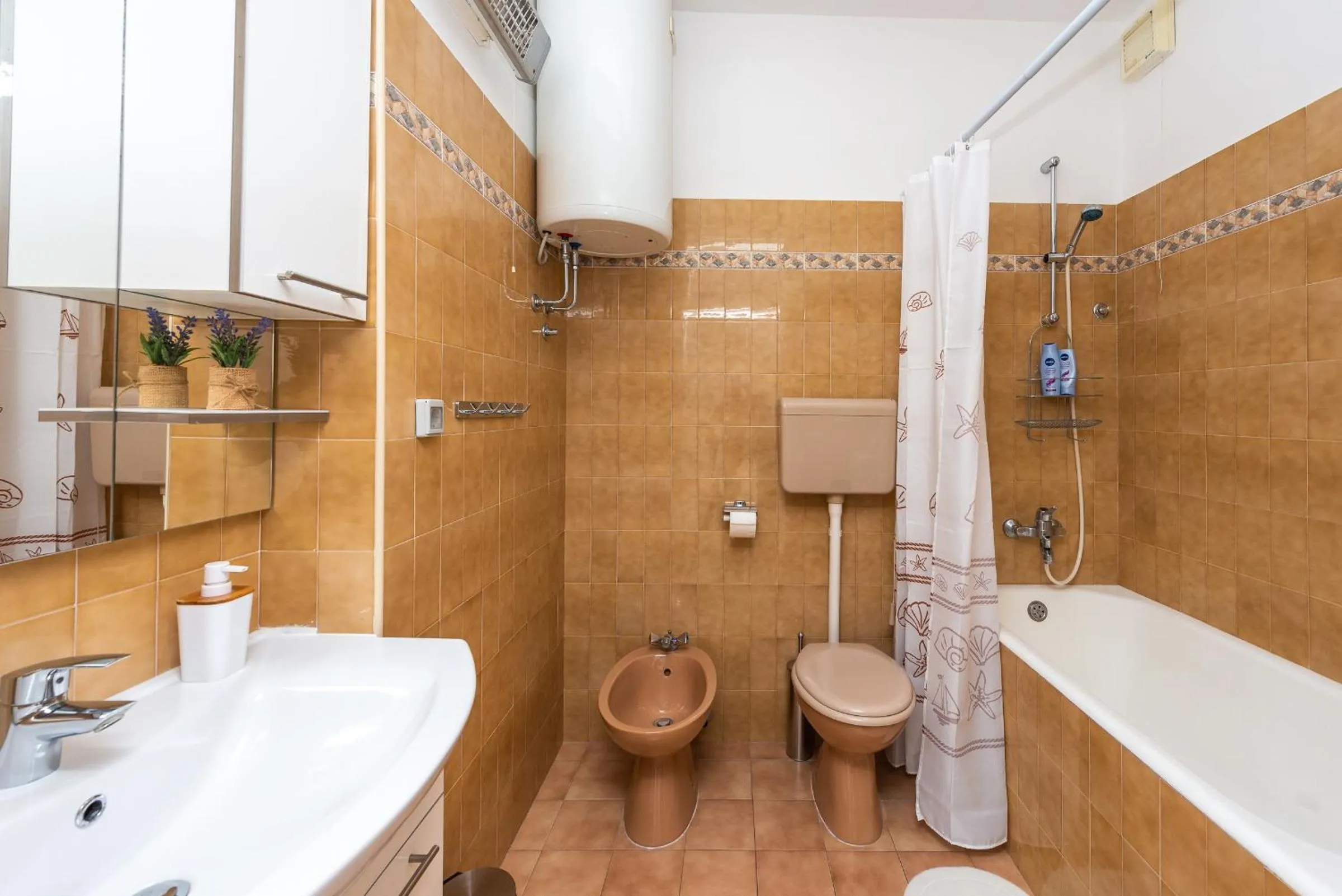 Toilet in Apartment Jele