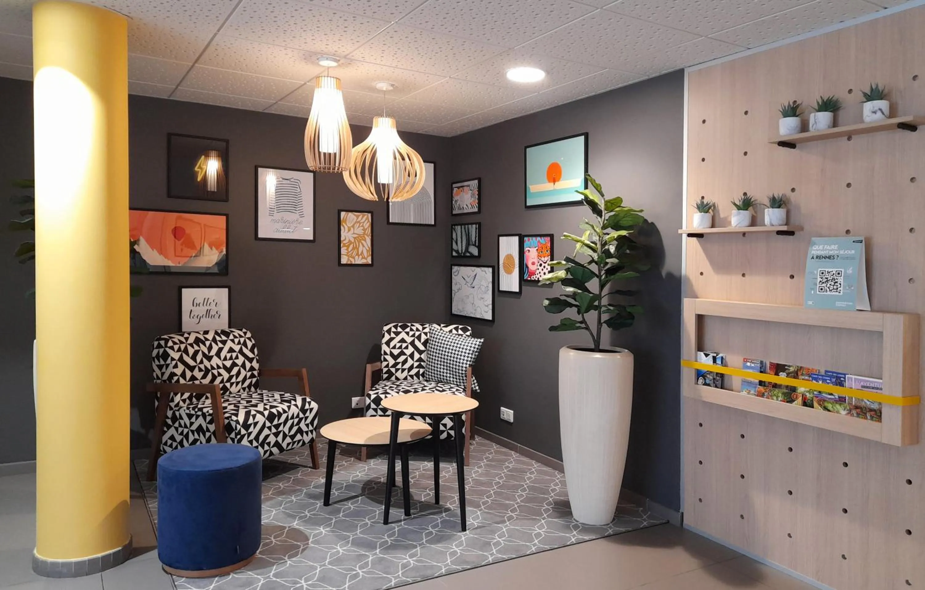 Lobby or reception in Appart Hotel Odalys City Rennes Lorgeril