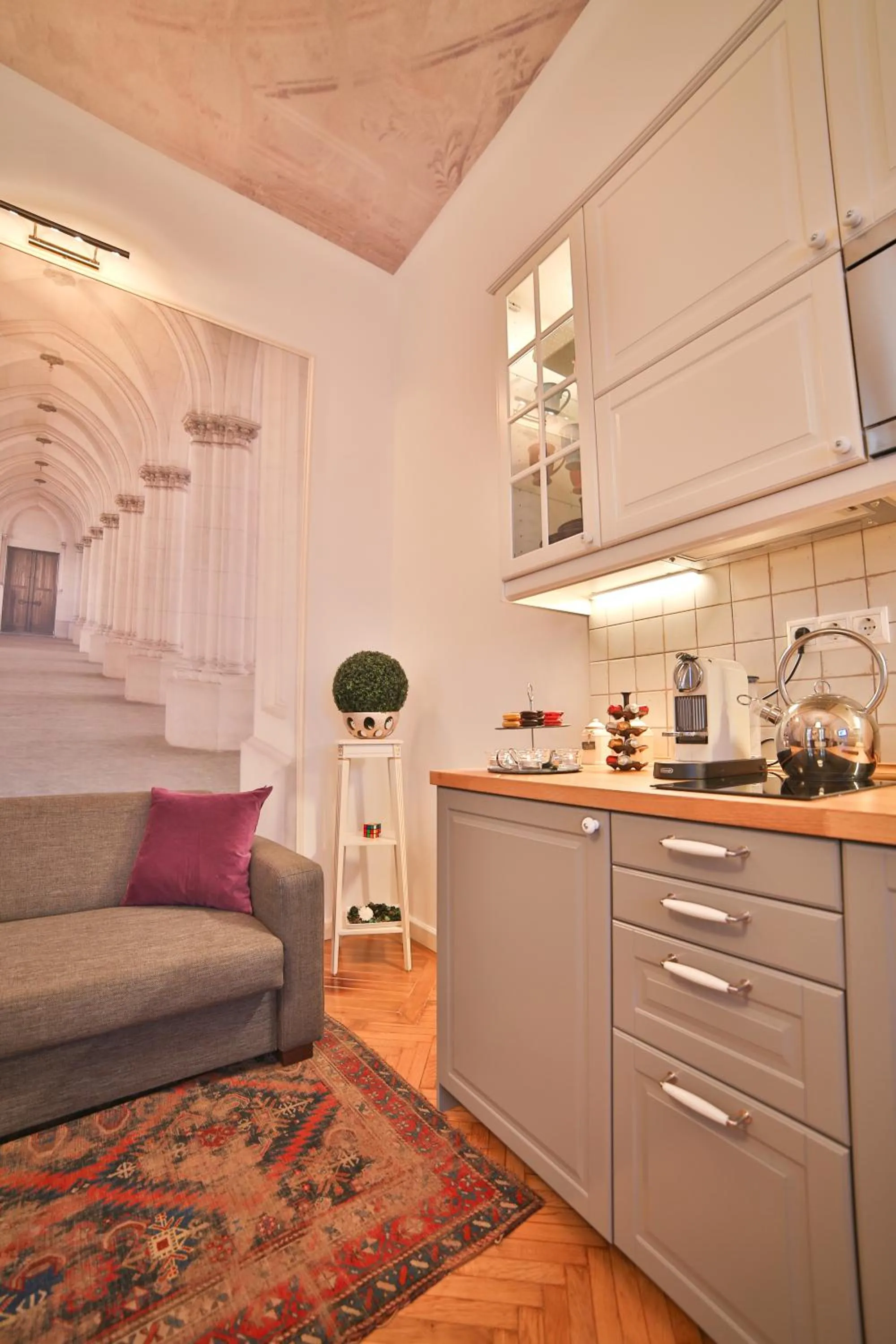 Kitchen or kitchenette in Nadi's Home – Heart of Budapest