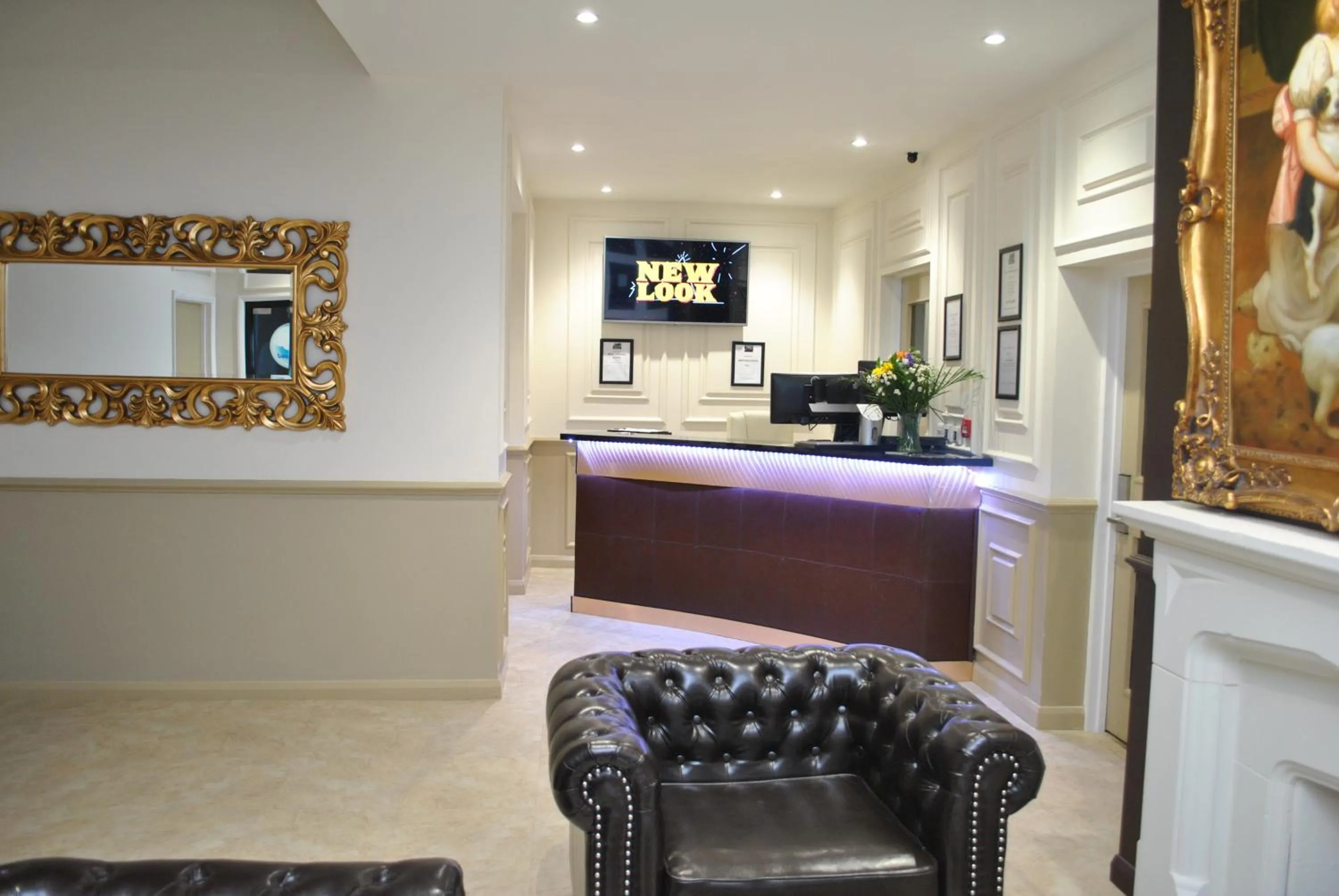 Communal lounge/ TV room in Dreams Hotel