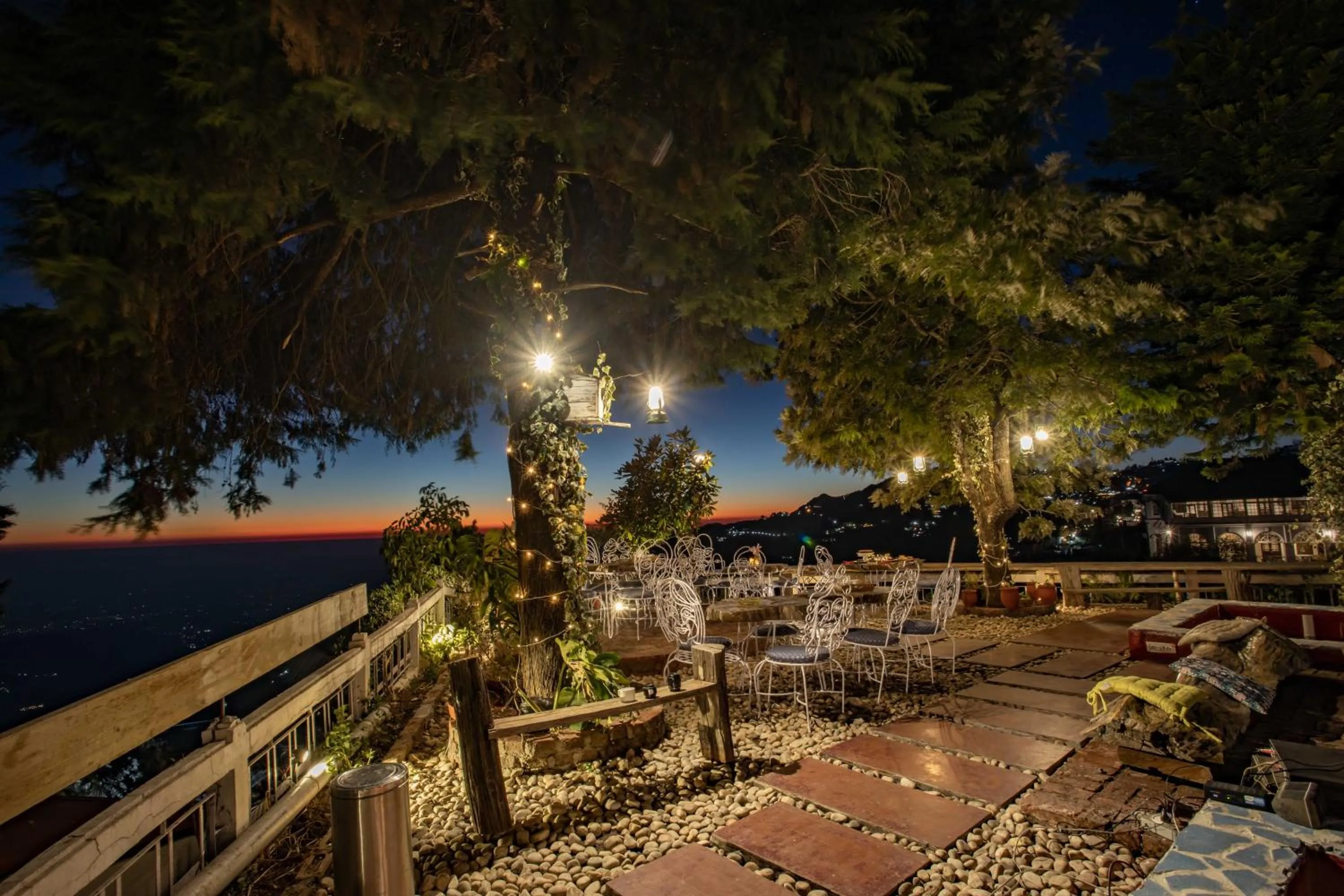 Night in Seclude Mussoorie, Winterline