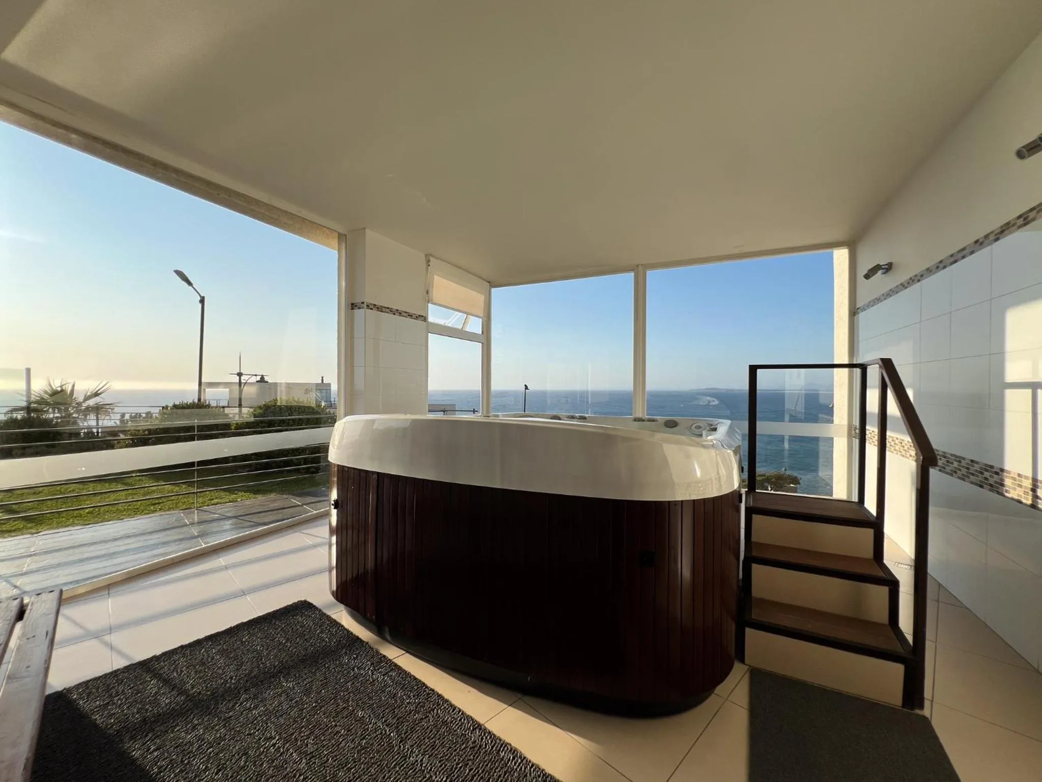 Hot Tub, Bed in Oceana Suites Costa Montemar