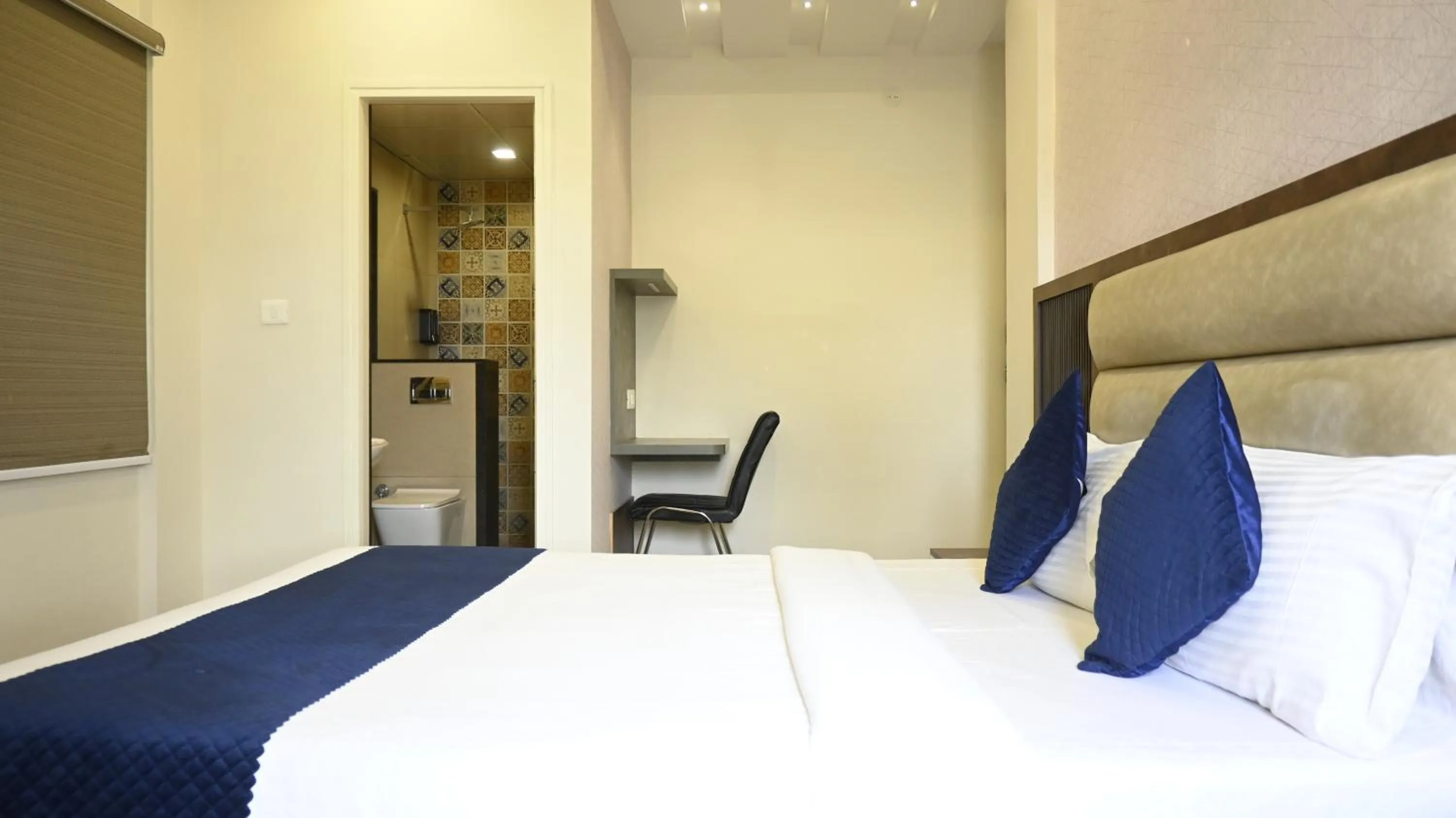 Bedroom, Bed in Hotel Rize Inn