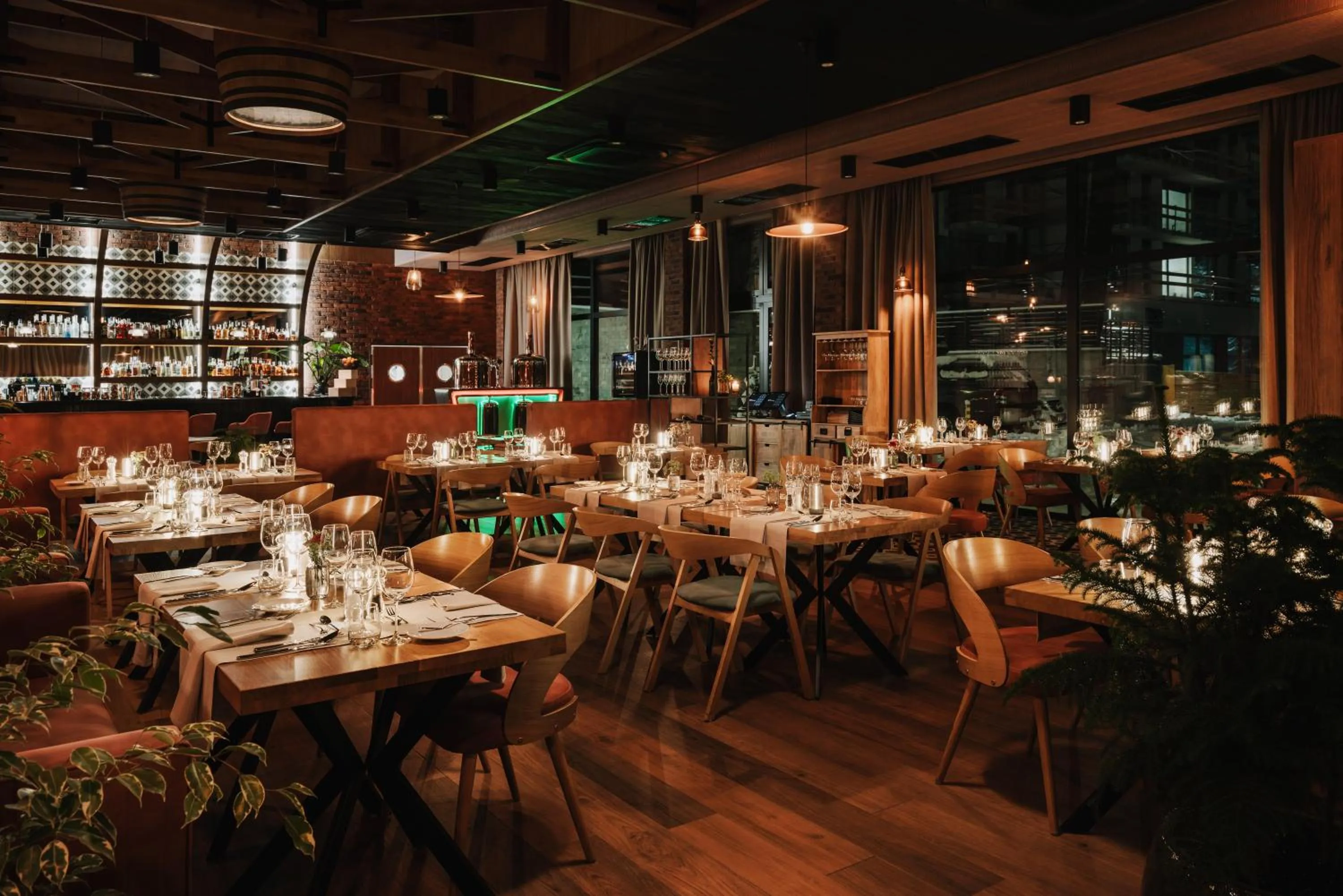 Restaurant/places to eat in Forest Park Resort & SPA