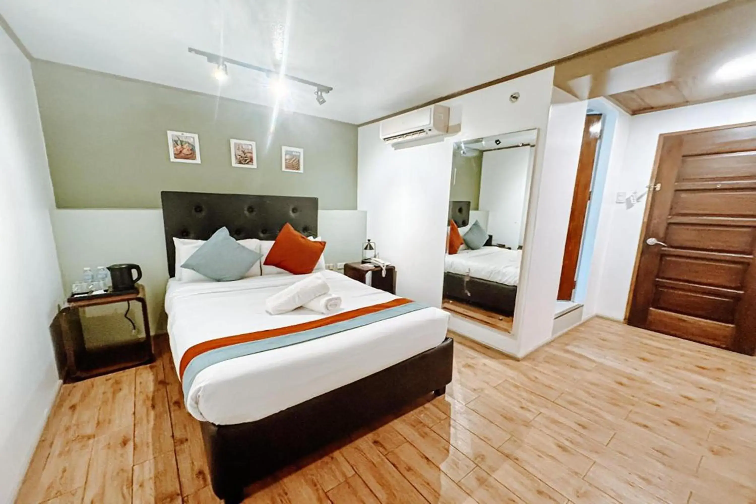 Photo of the whole room, Bed in Casa Luciana Hotel Photo of the whole room, Bed in Casa Luciana Hotel