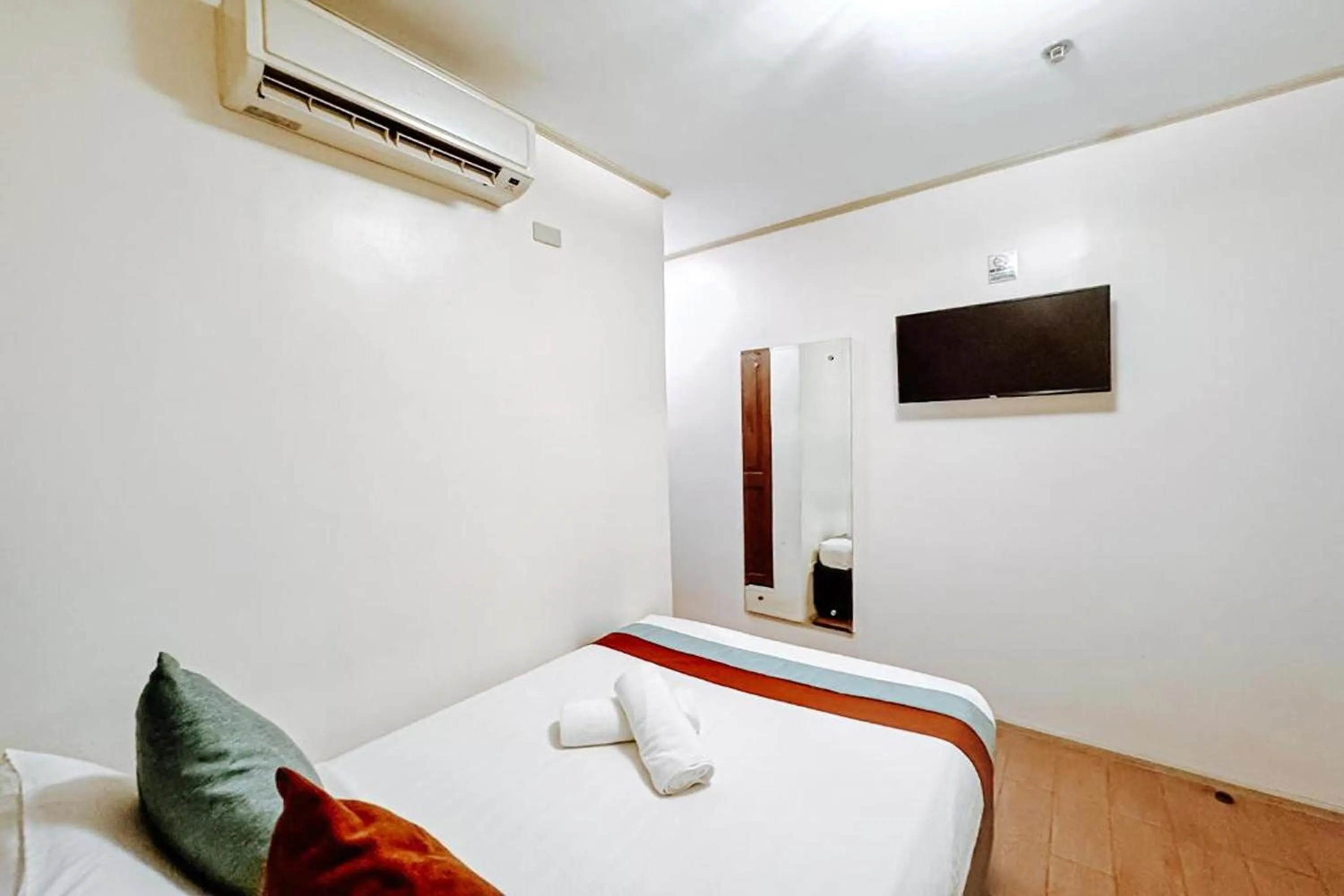 Photo of the whole room, Bed in Casa Luciana Hotel