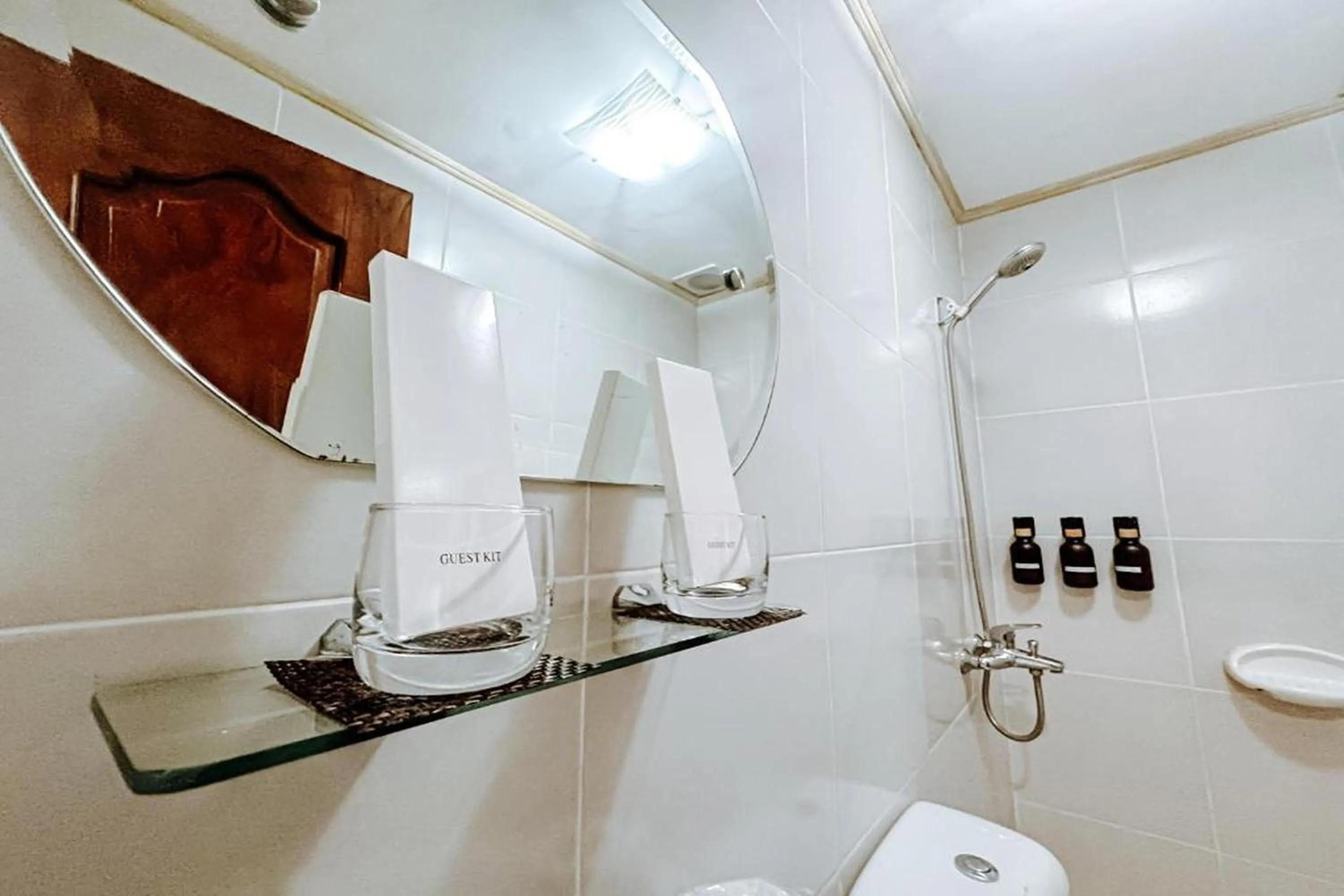 Bathroom in Casa Luciana Hotel