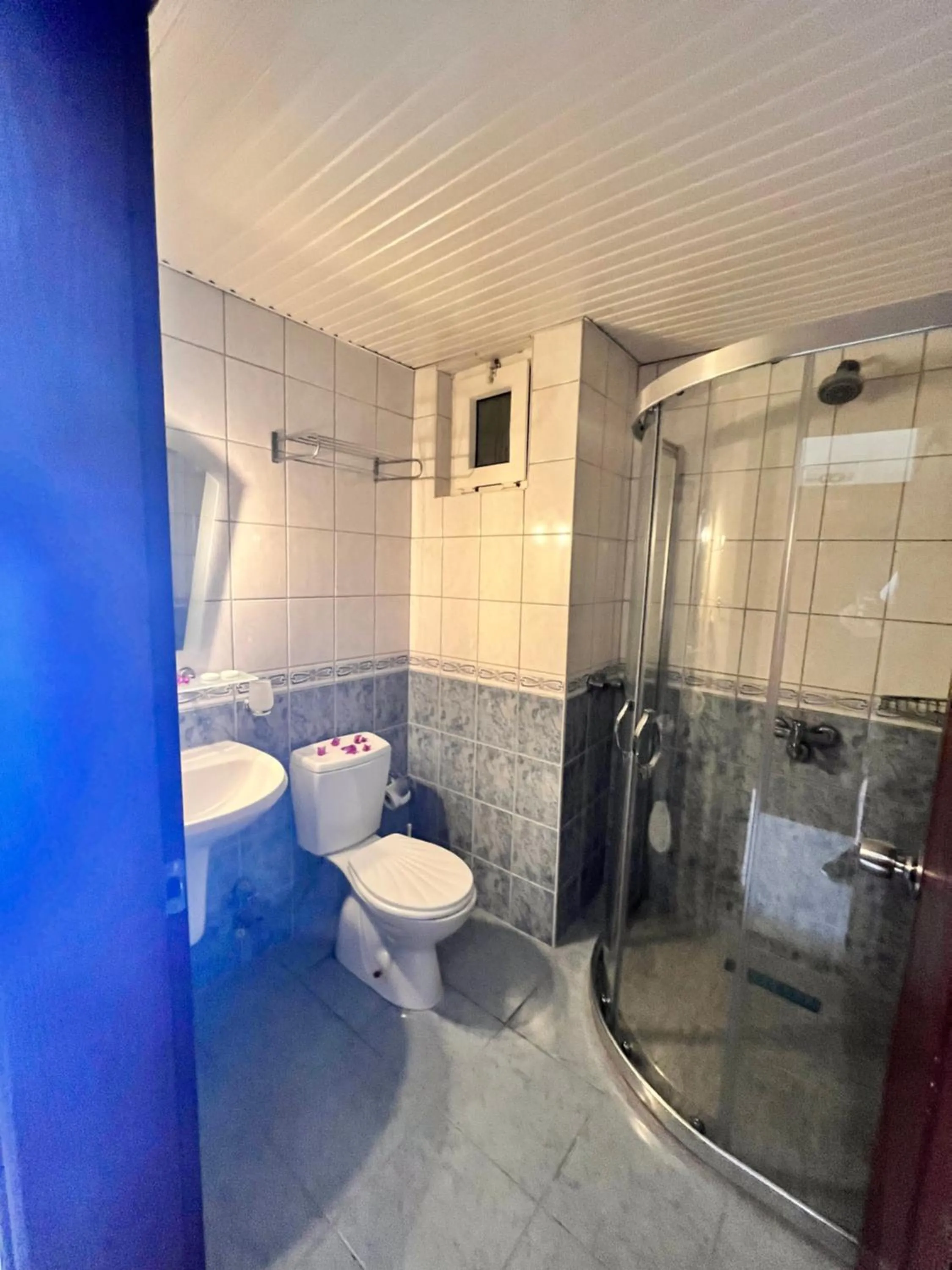 Bathroom in Imeros Hotel Beldibi