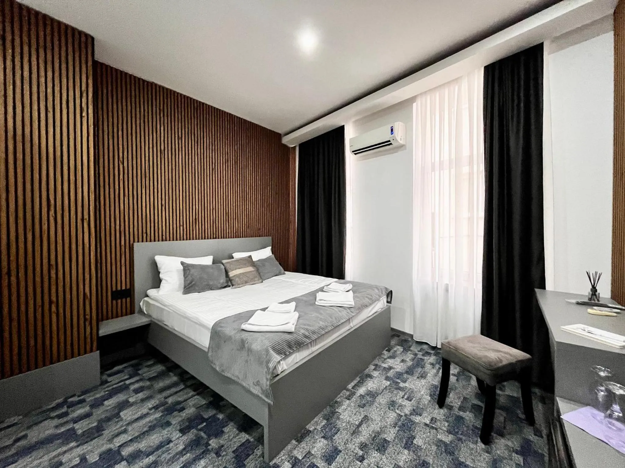 Bed in Residence Inn Orijent